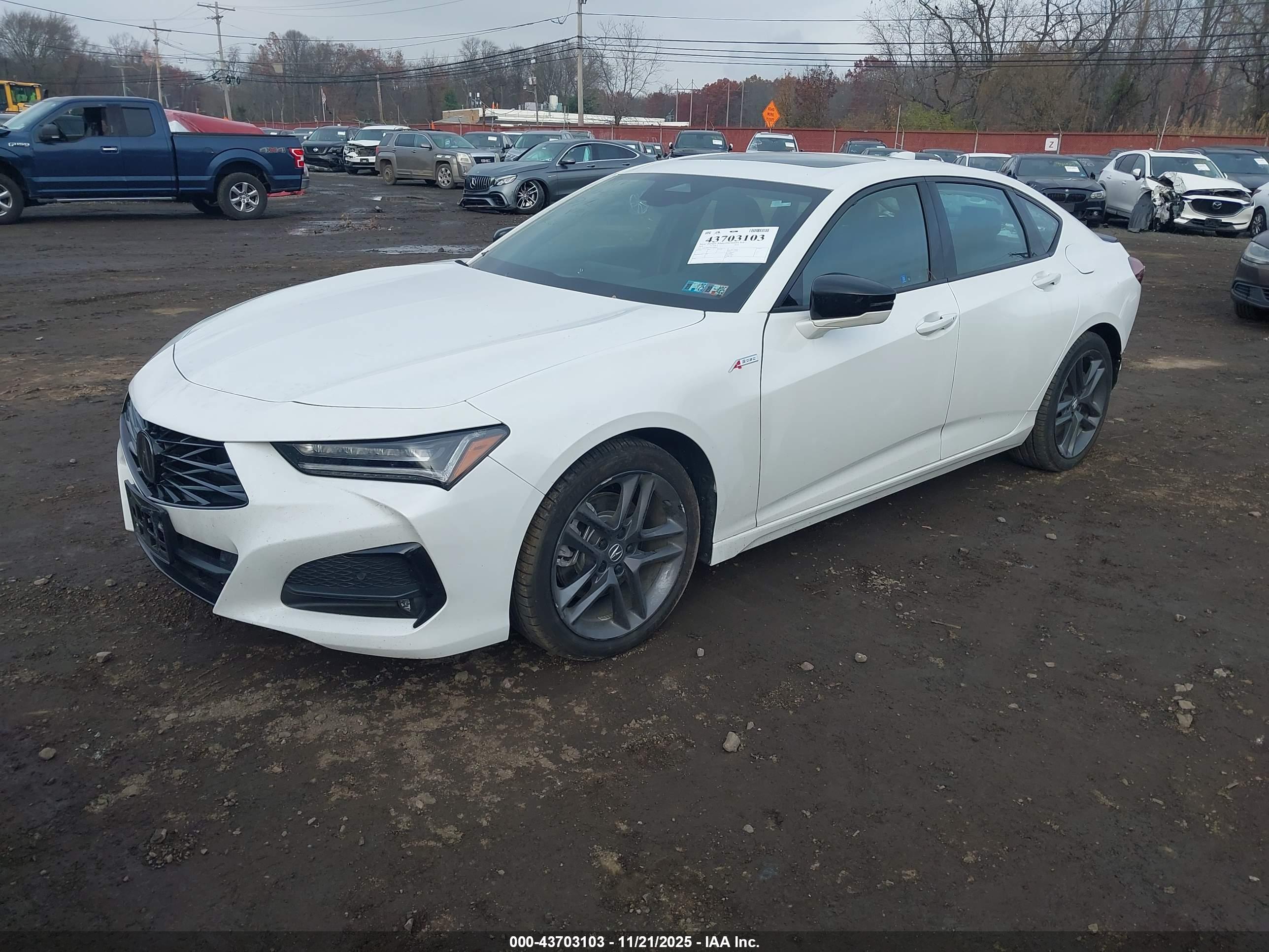 ACURA TLX image 2