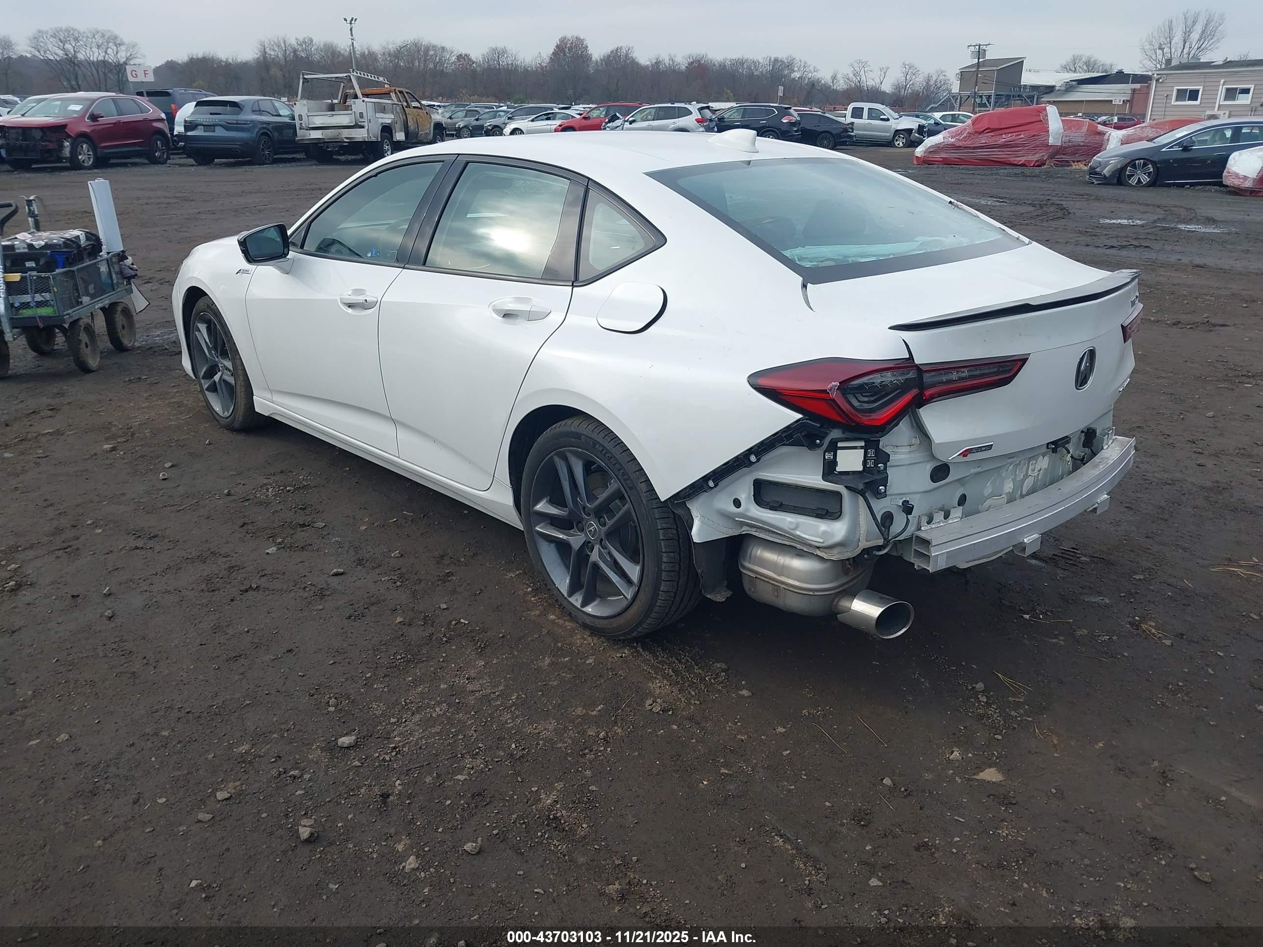 ACURA TLX image 3