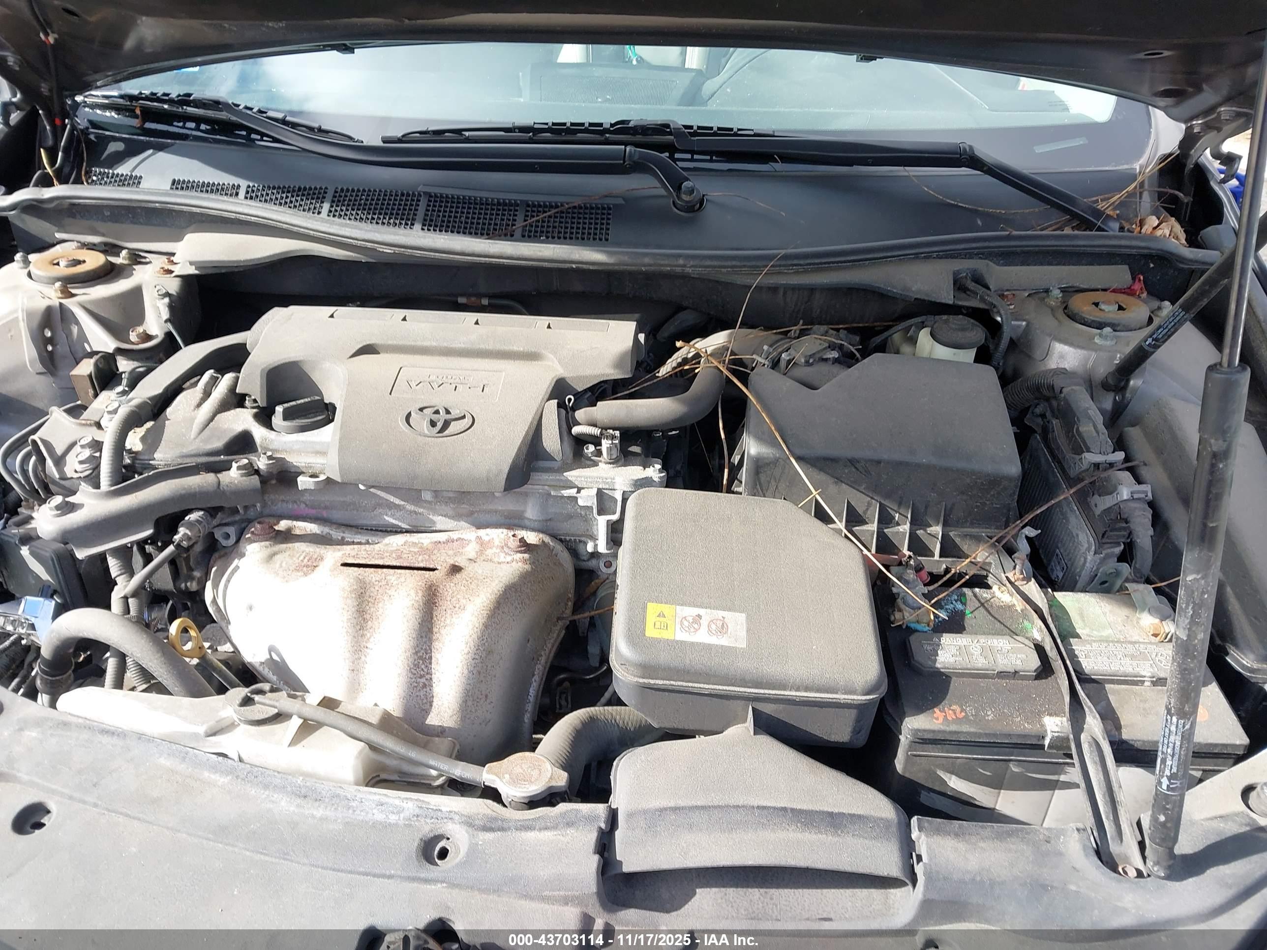 TOYOTA CAMRY image 10