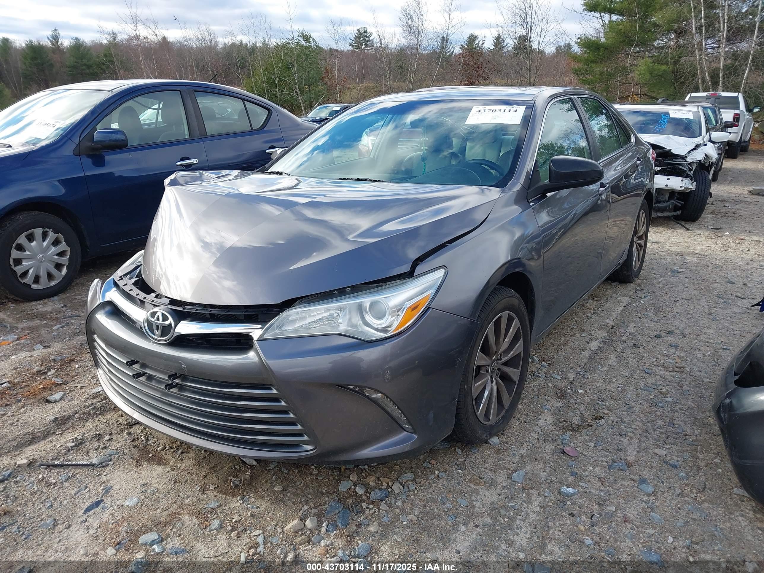 TOYOTA CAMRY image 2