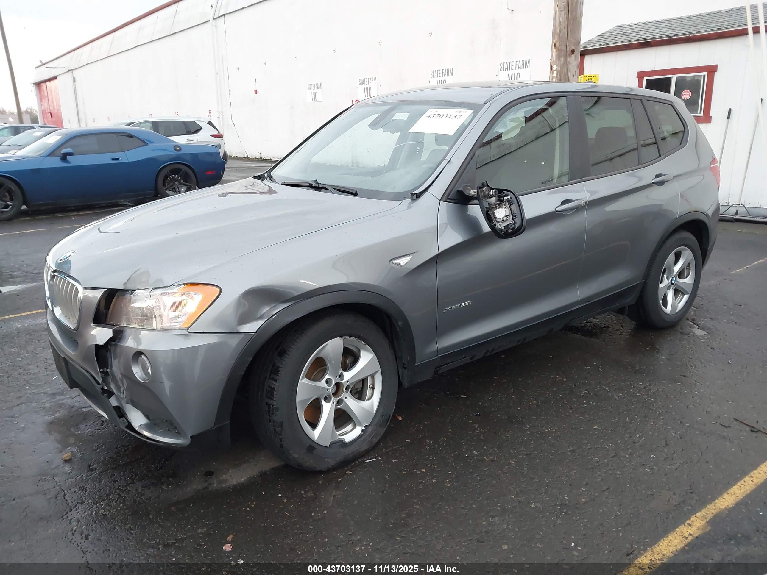 BMW X3 image 2
