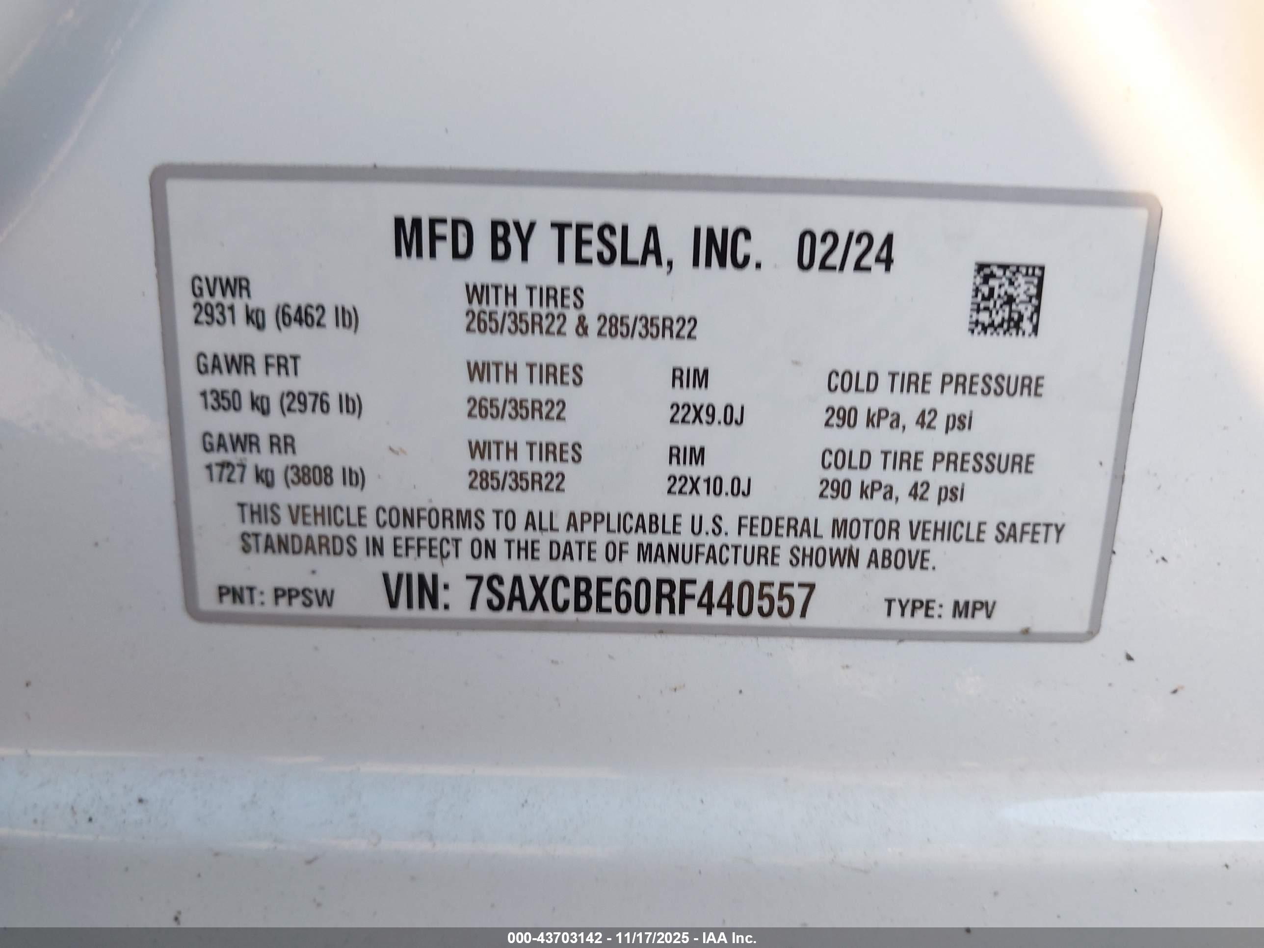 TESLA MODEL image 9