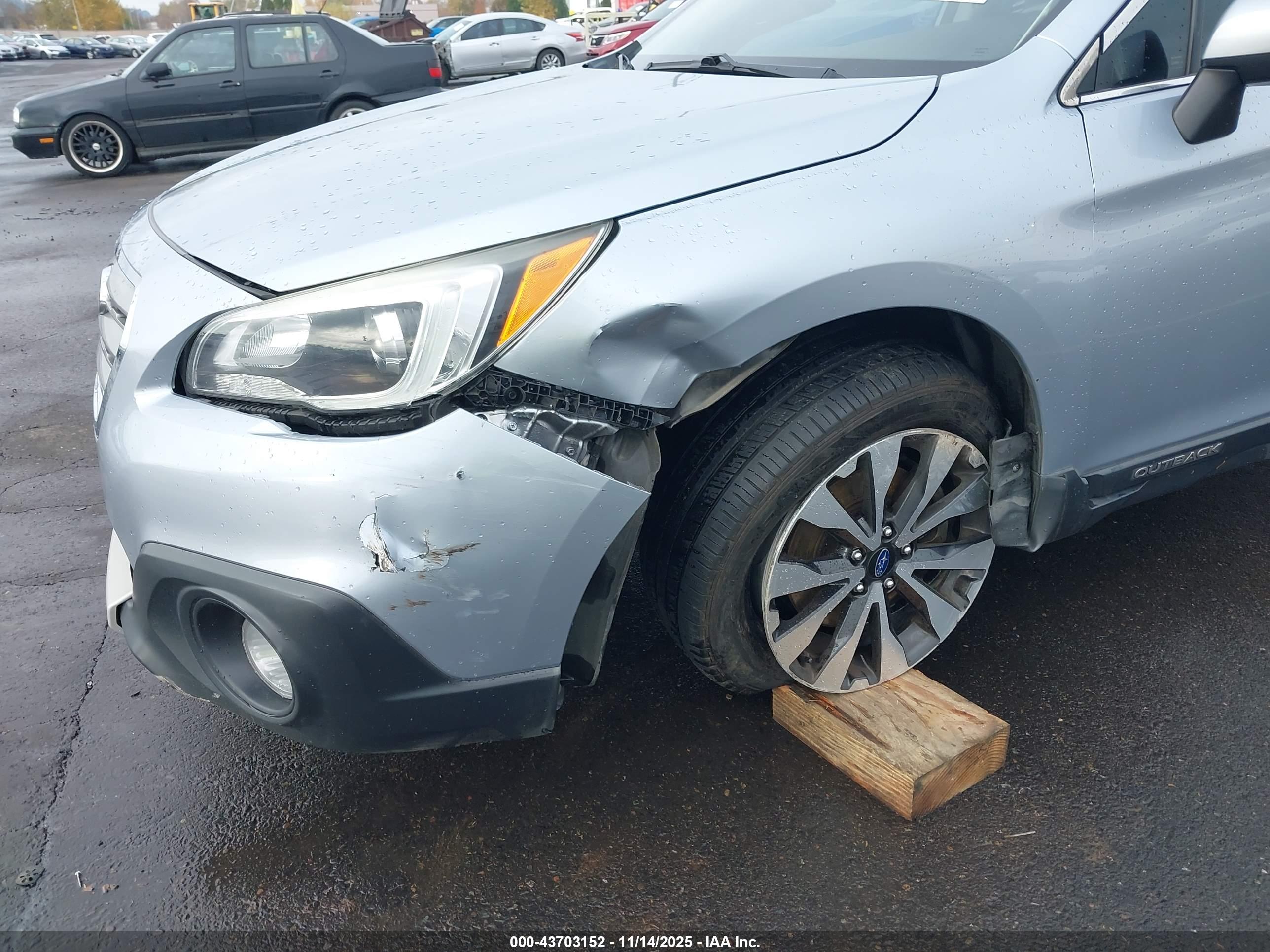 SUBARU OUTBACK image 6