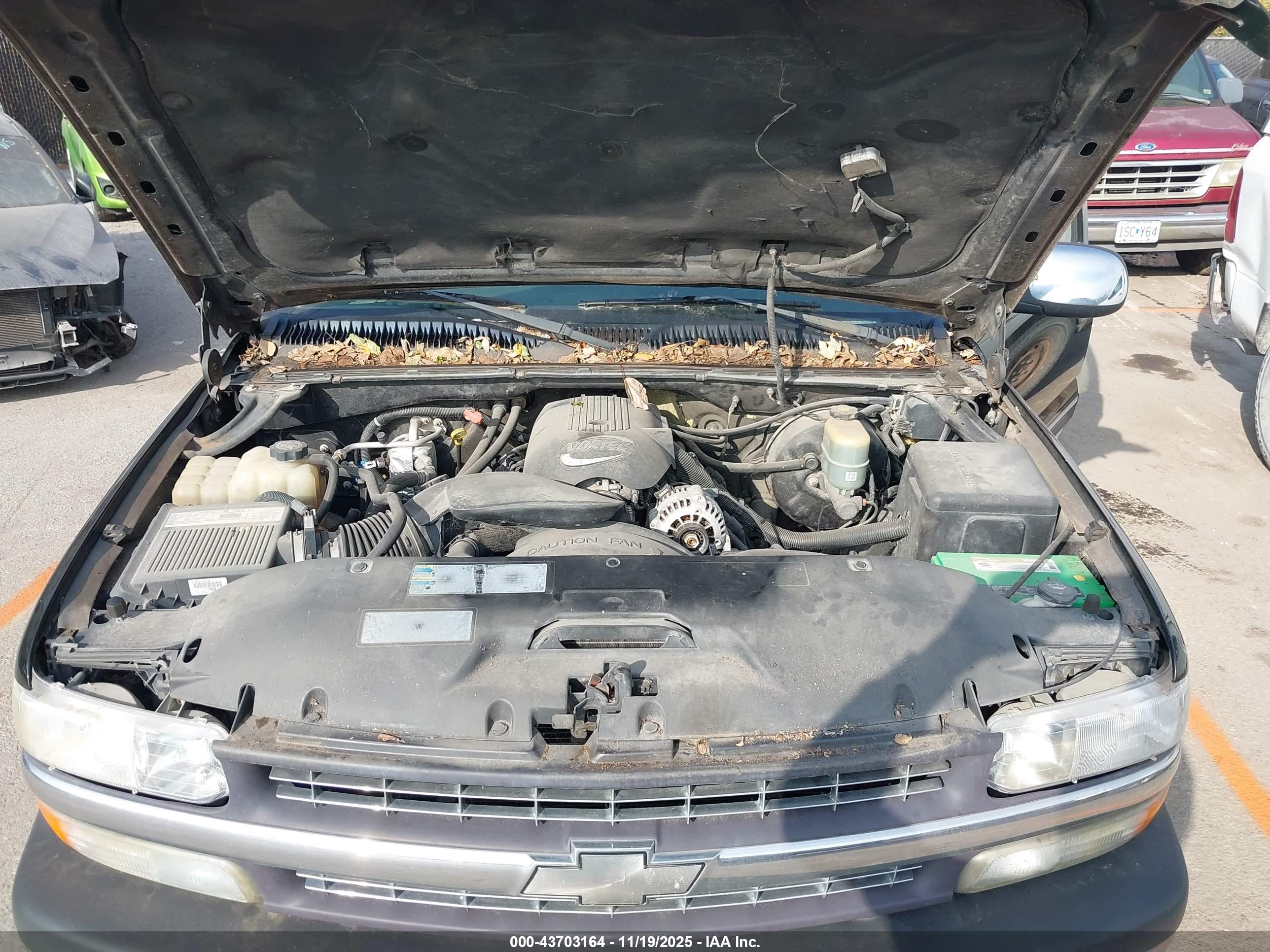 CHEVROLET SILVERADO image 10