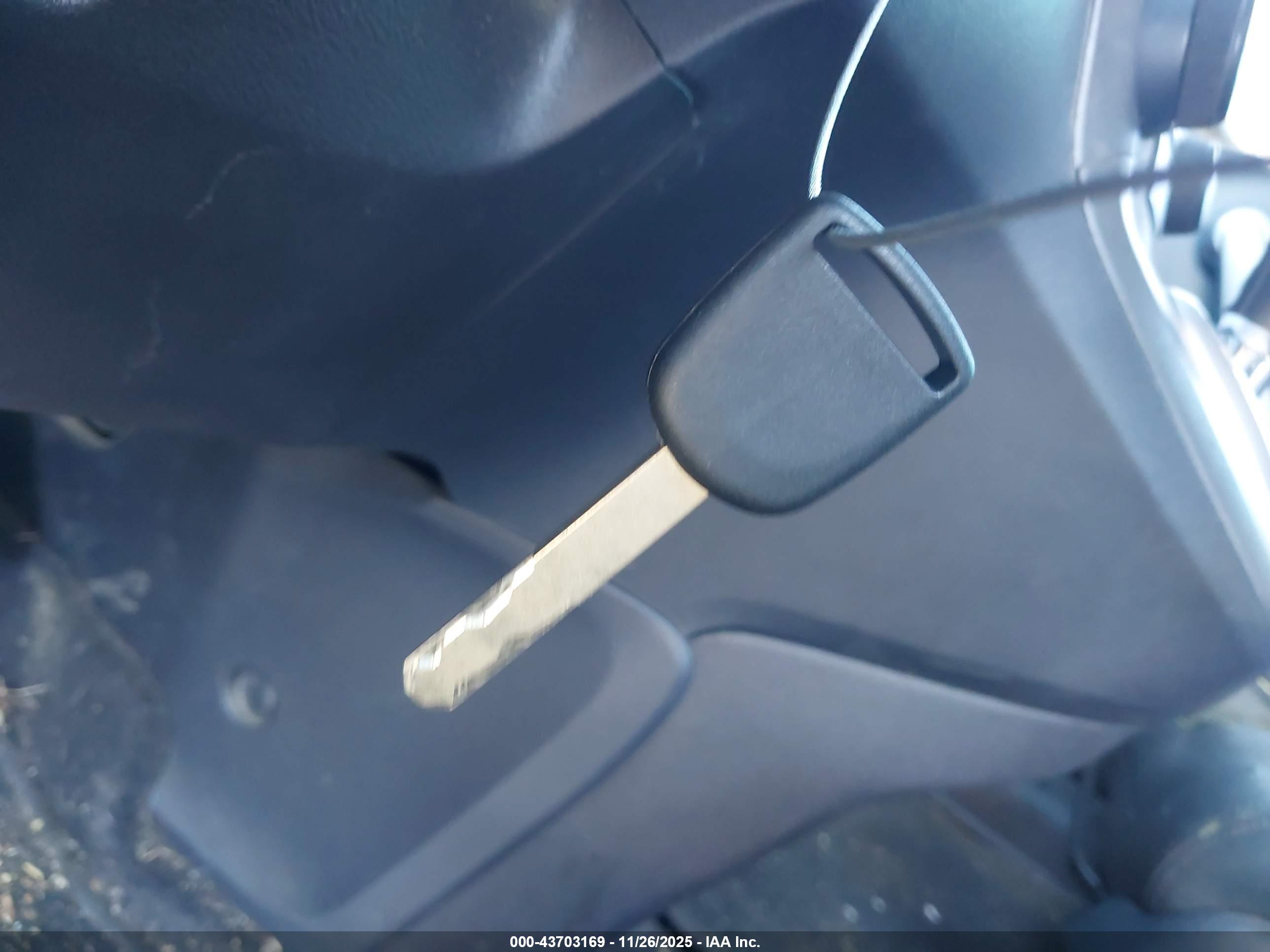 HONDA CR-V image 11