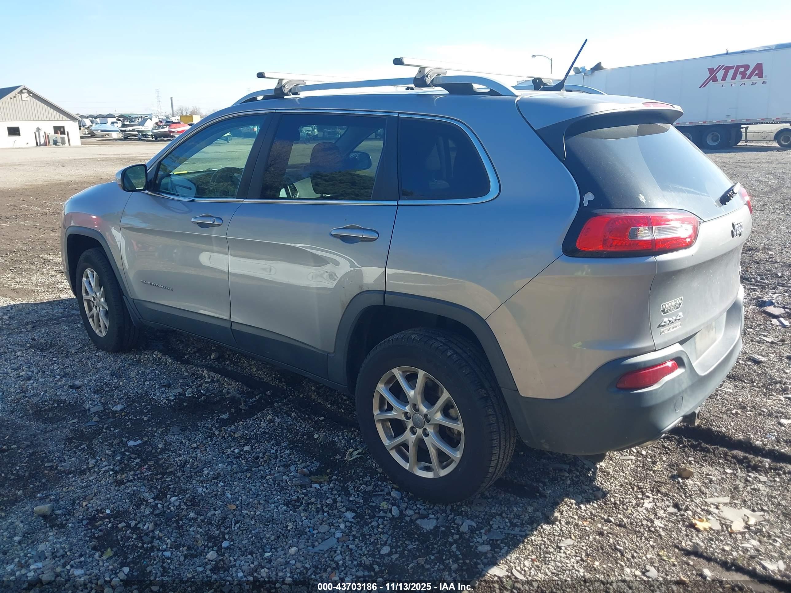 JEEP CHEROKEE image 3