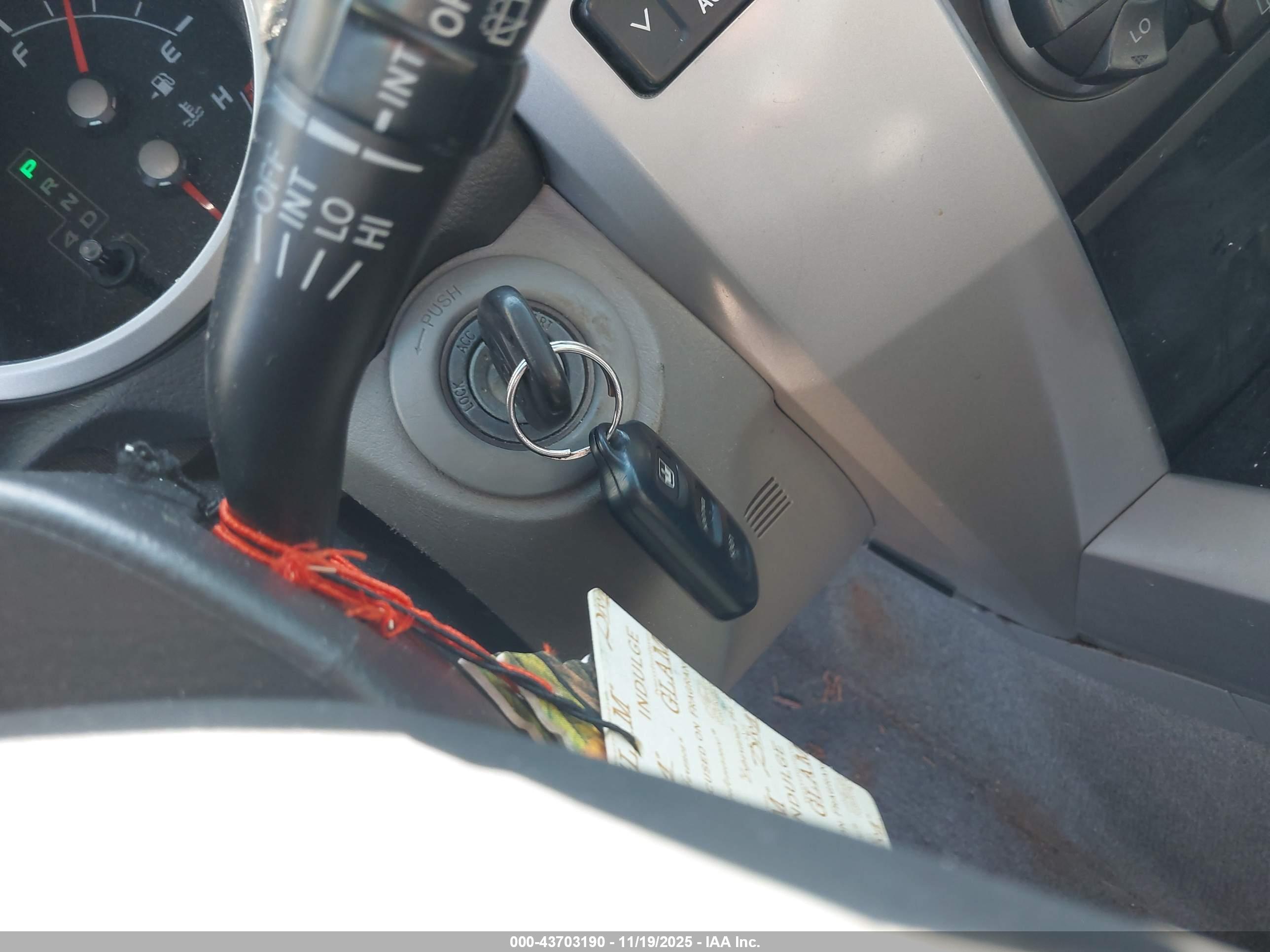 TOYOTA 4RUNNER image 11
