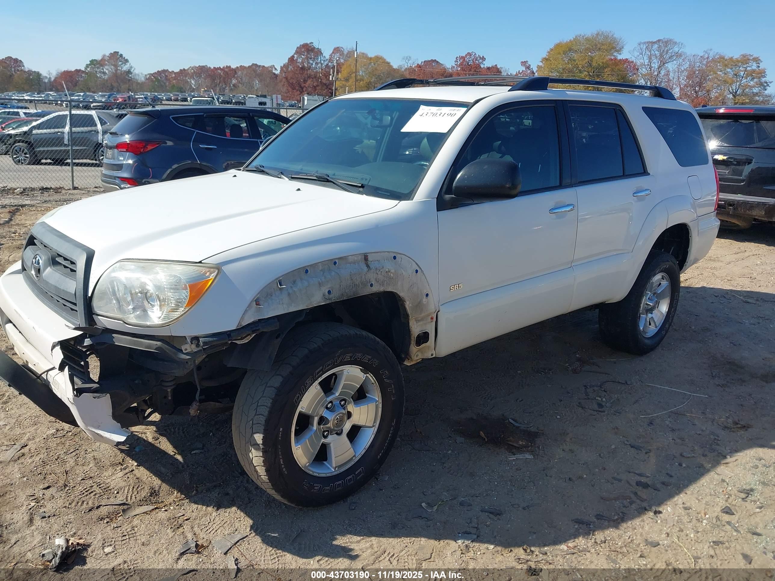 TOYOTA 4RUNNER image 2