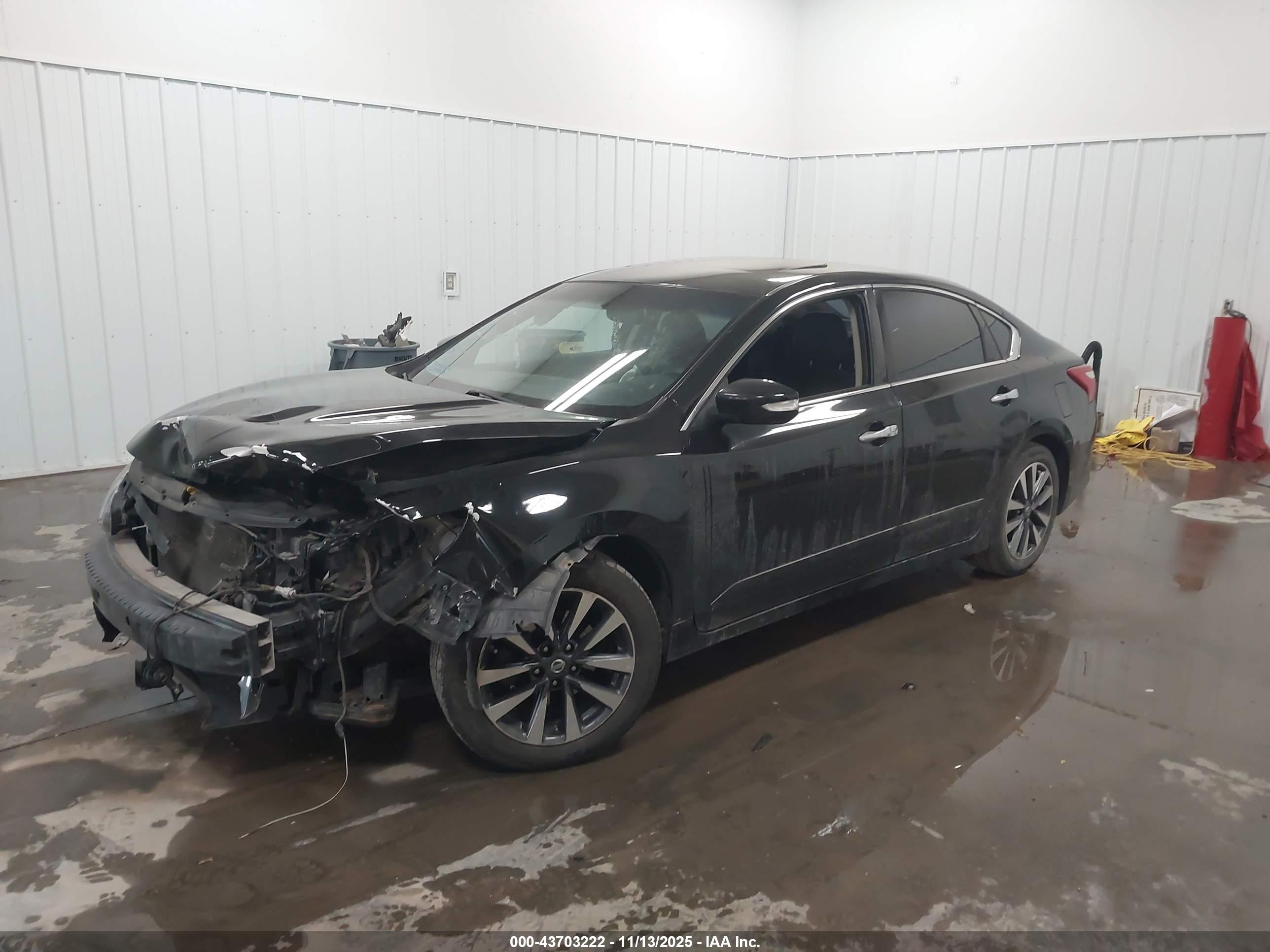 NISSAN ALTIMA image 2