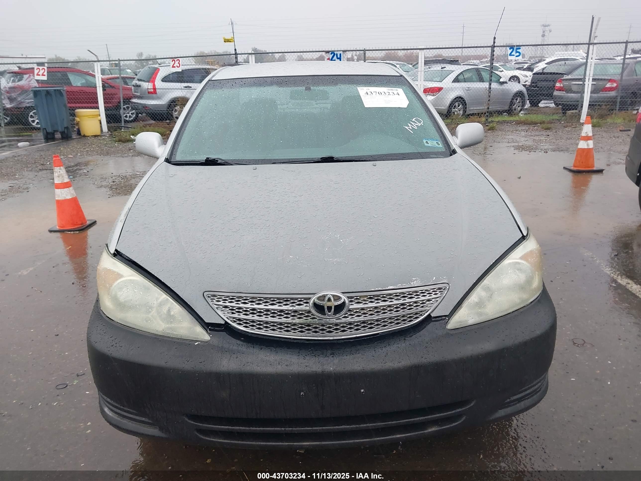 TOYOTA CAMRY image 6