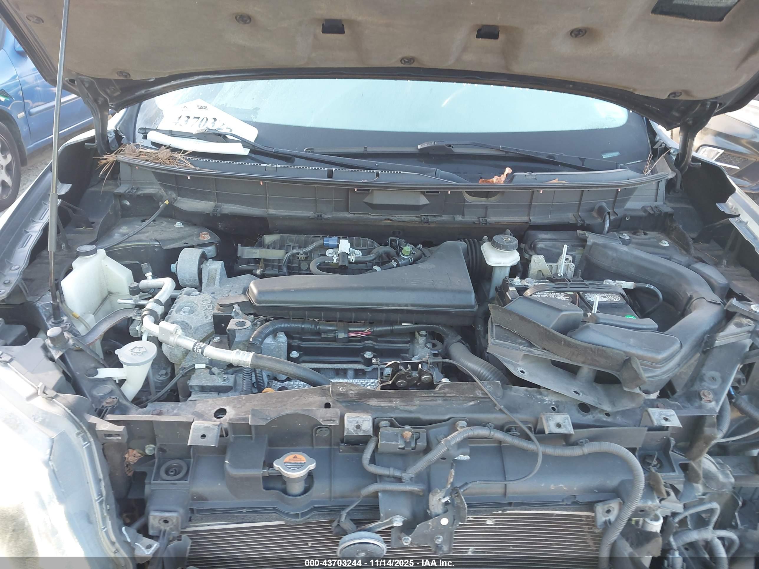 NISSAN ROGUE image 10