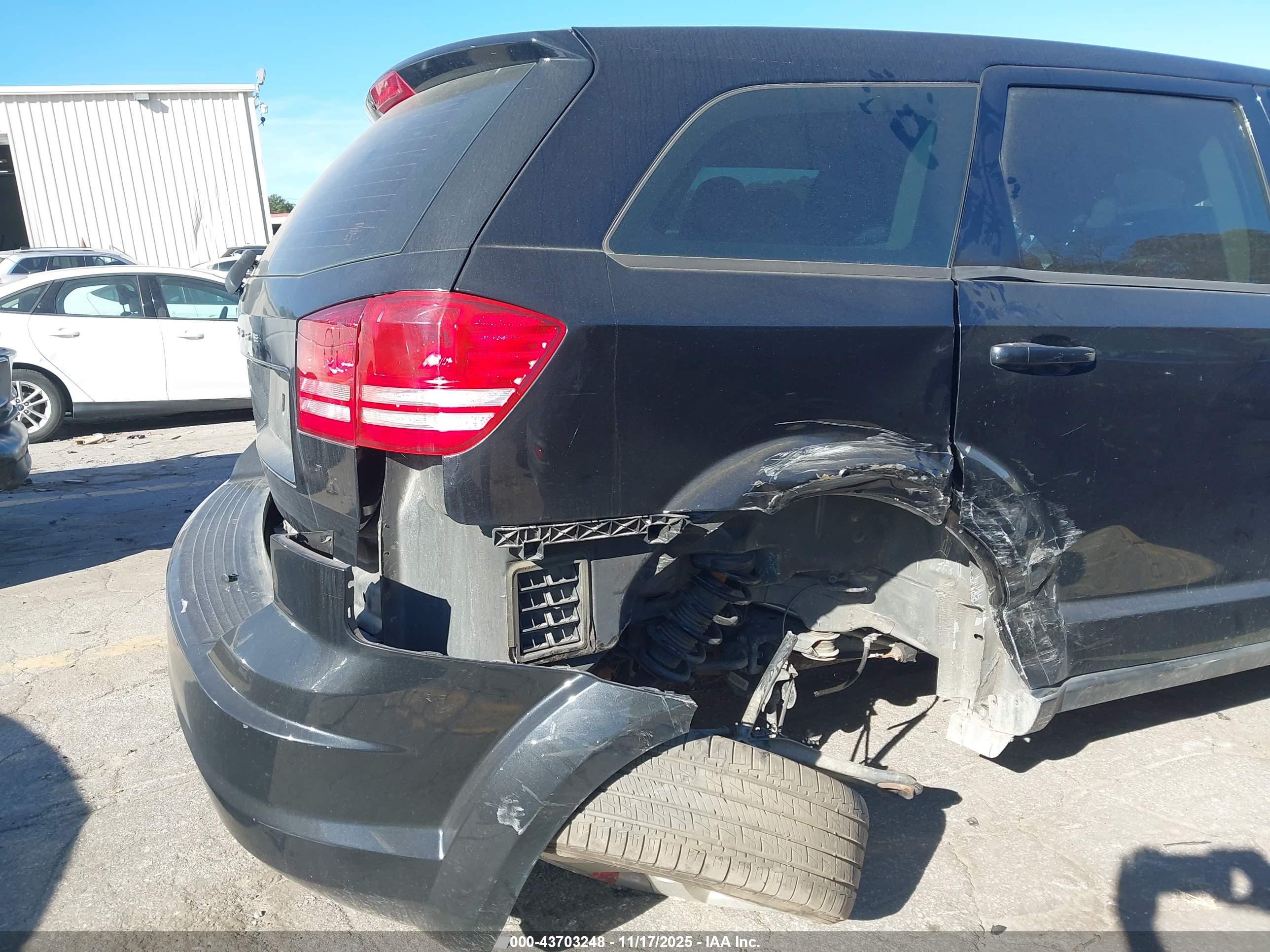 DODGE JOURNEY image 6