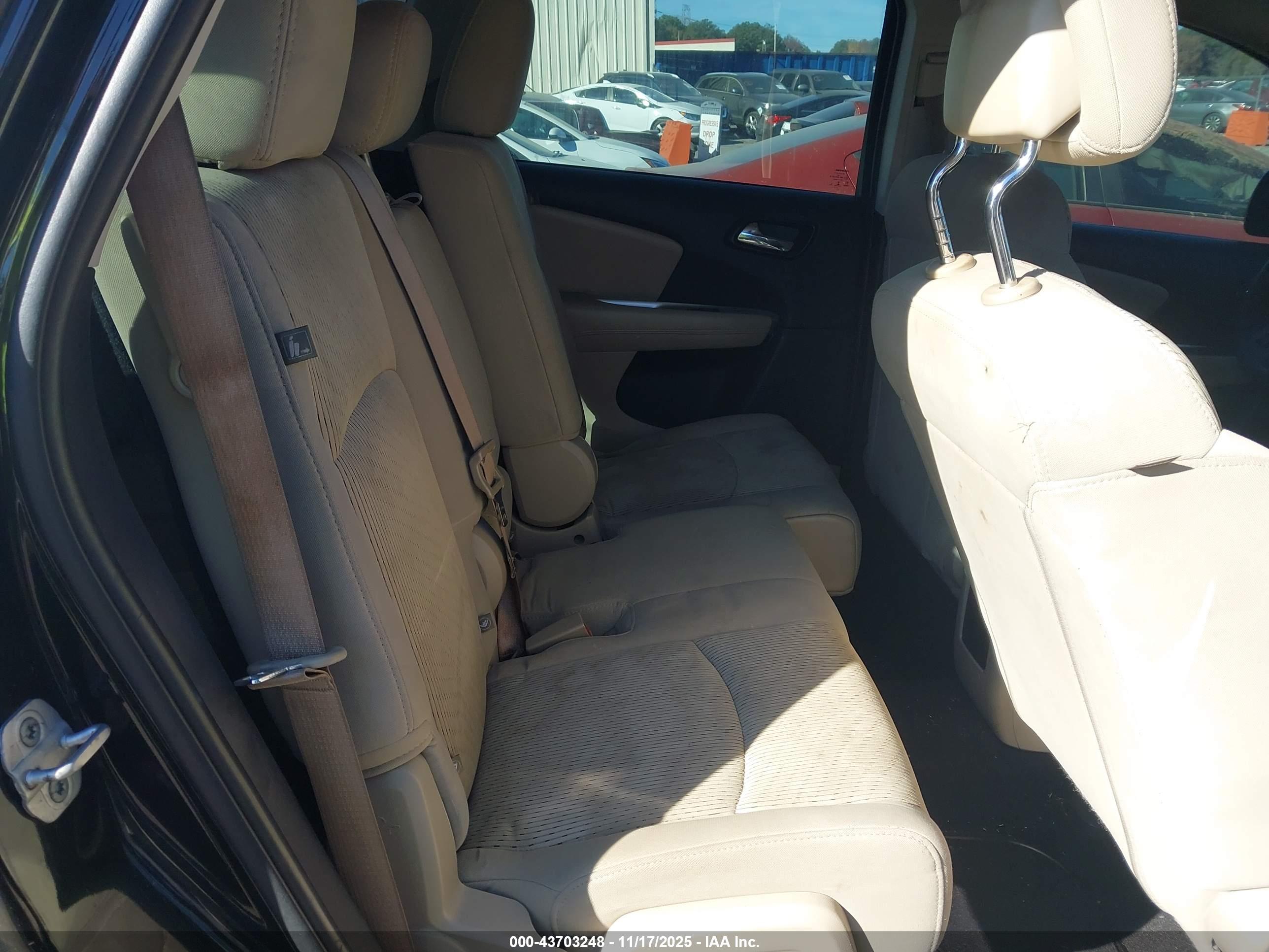 DODGE JOURNEY image 8
