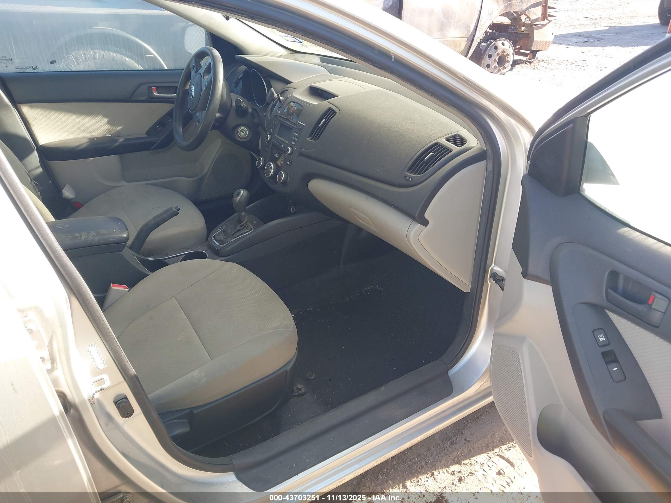 KIA FORTE image 5