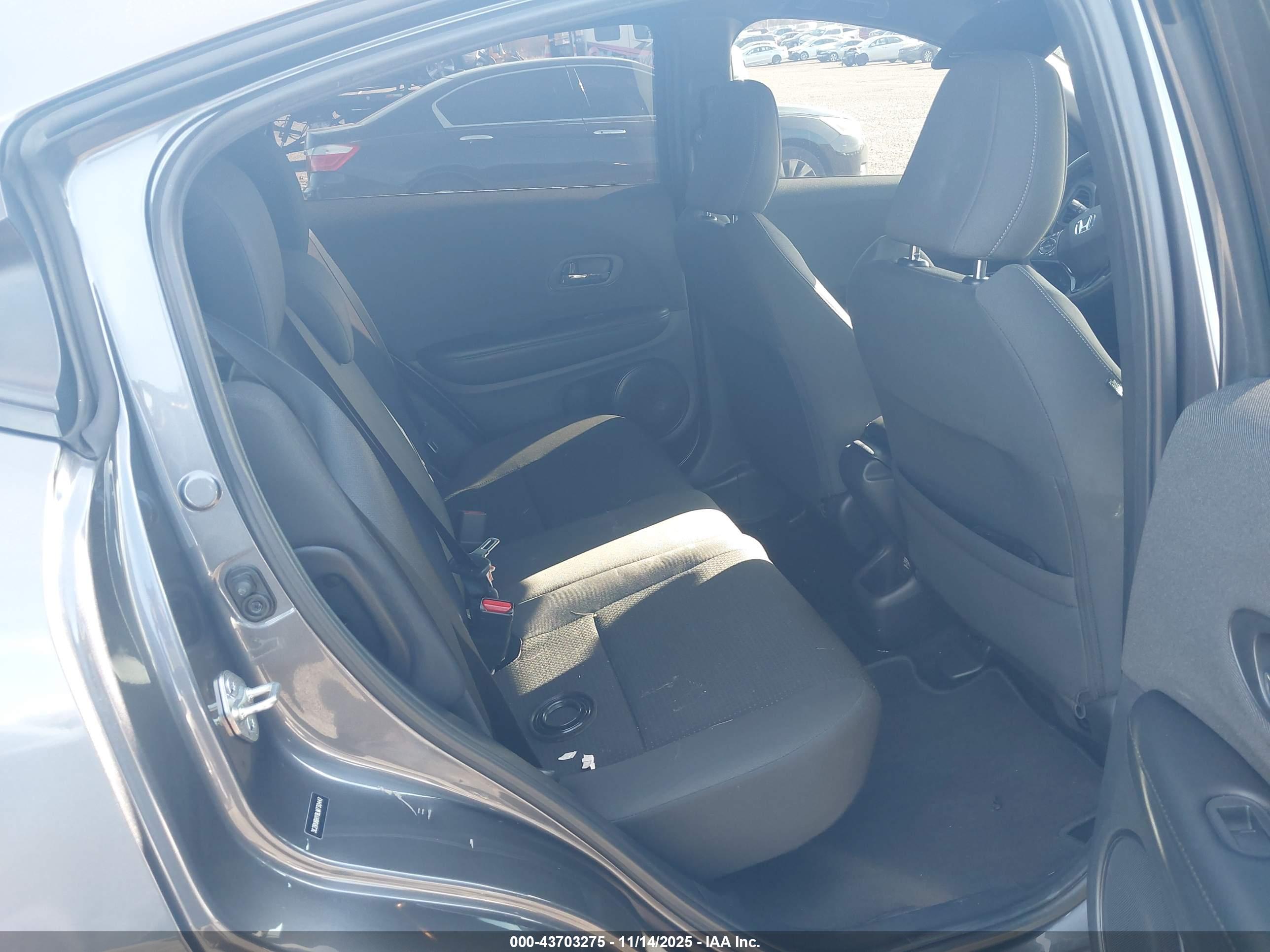 HONDA HR-V image 8
