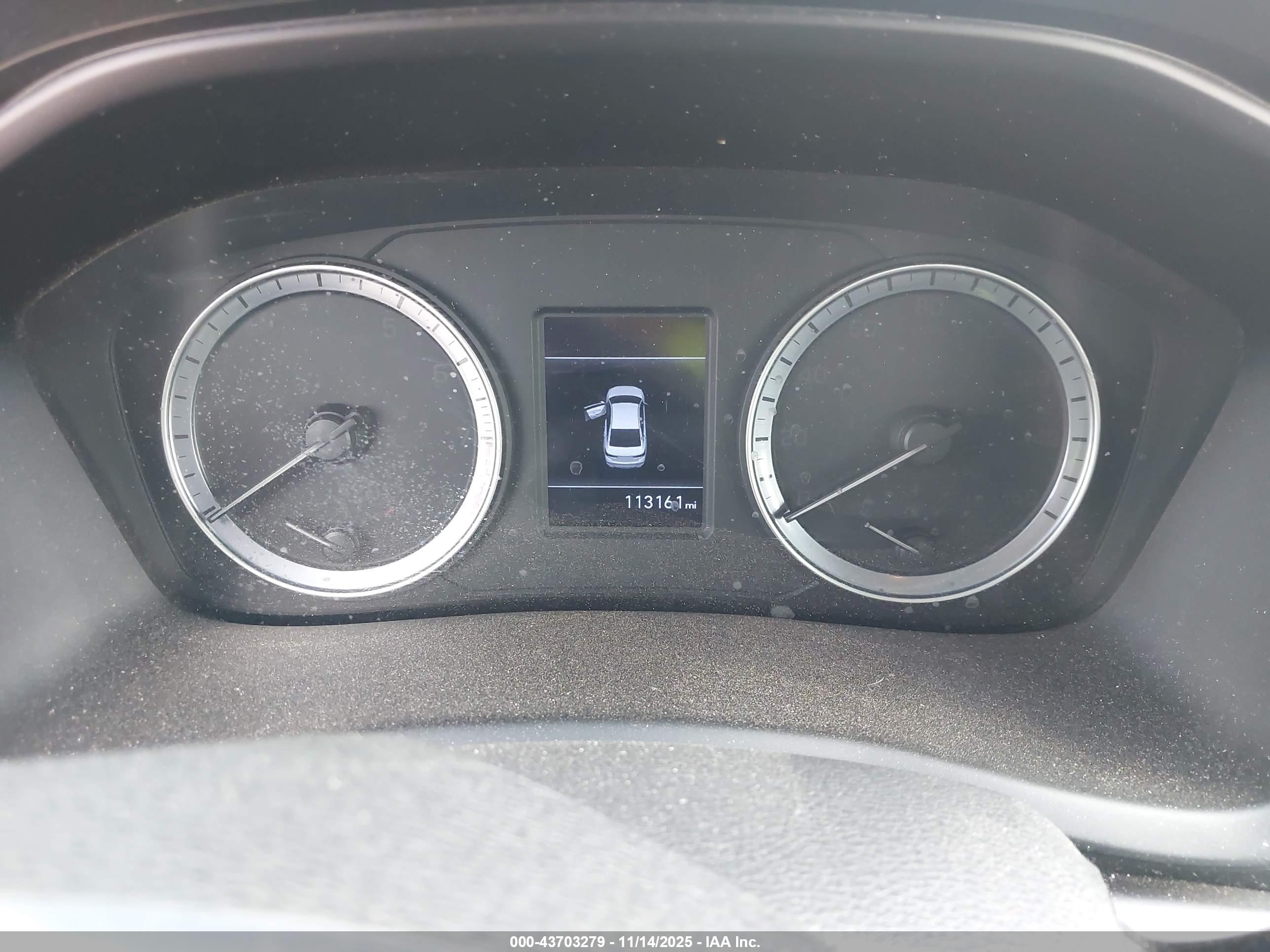 HYUNDAI SONATA image 7