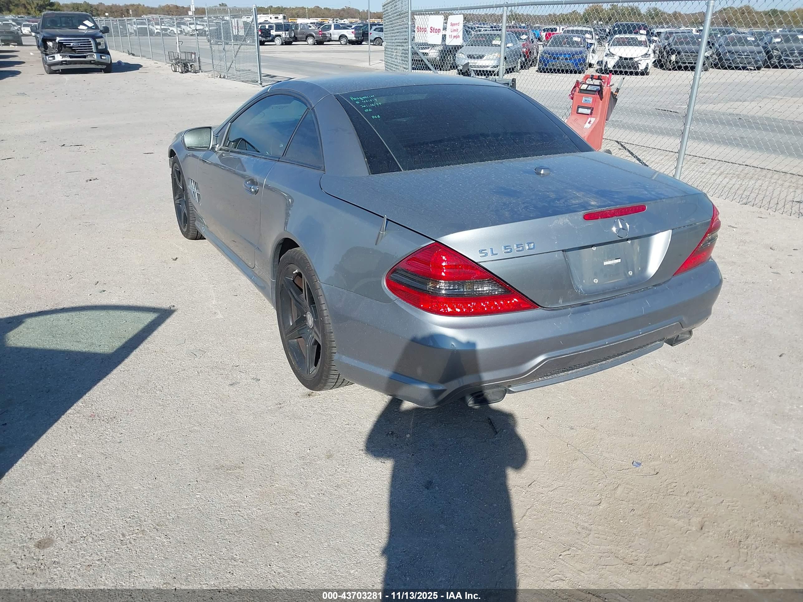 MERCEDES-BENZ SL image 3