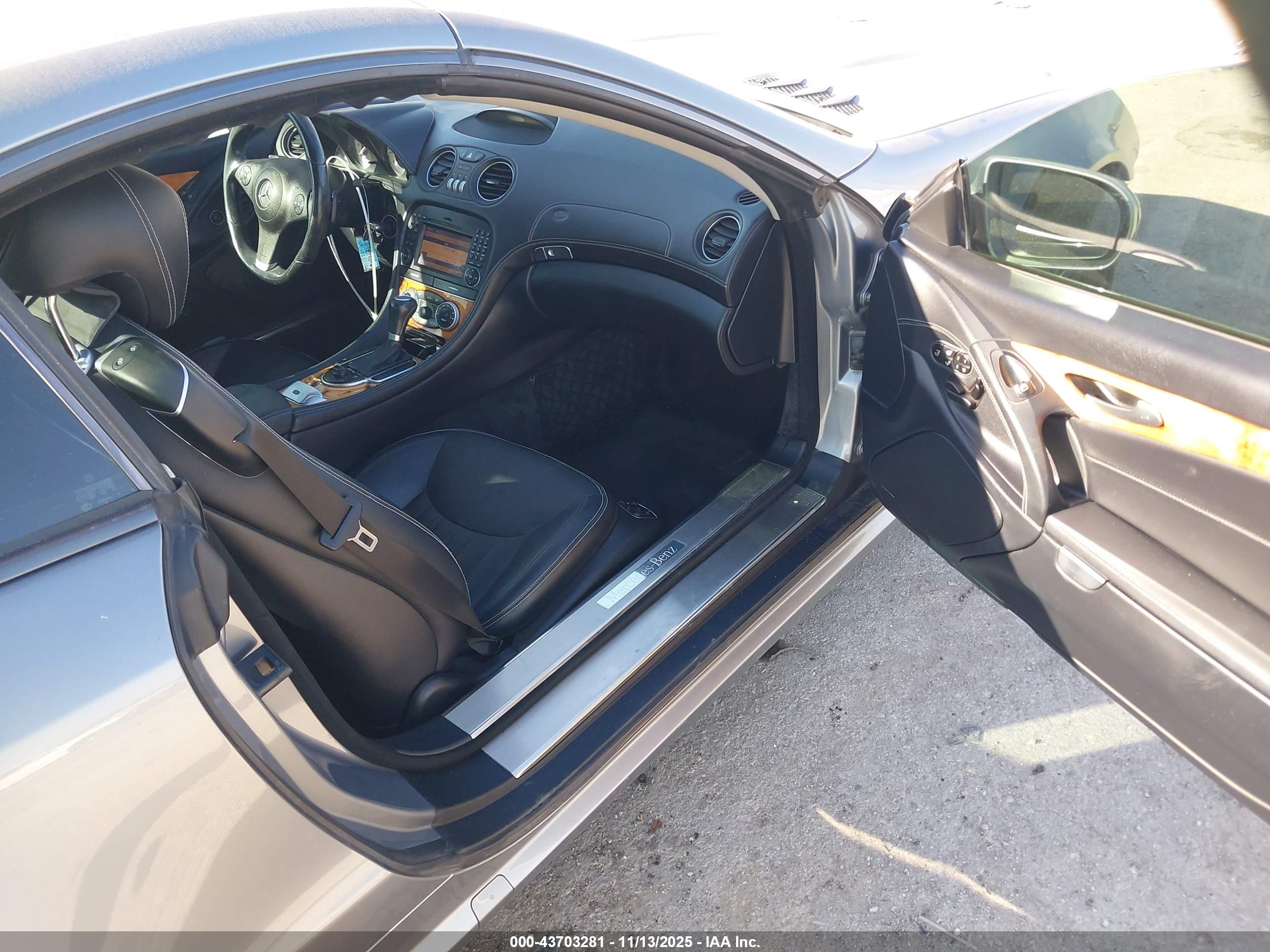 MERCEDES-BENZ SL image 5