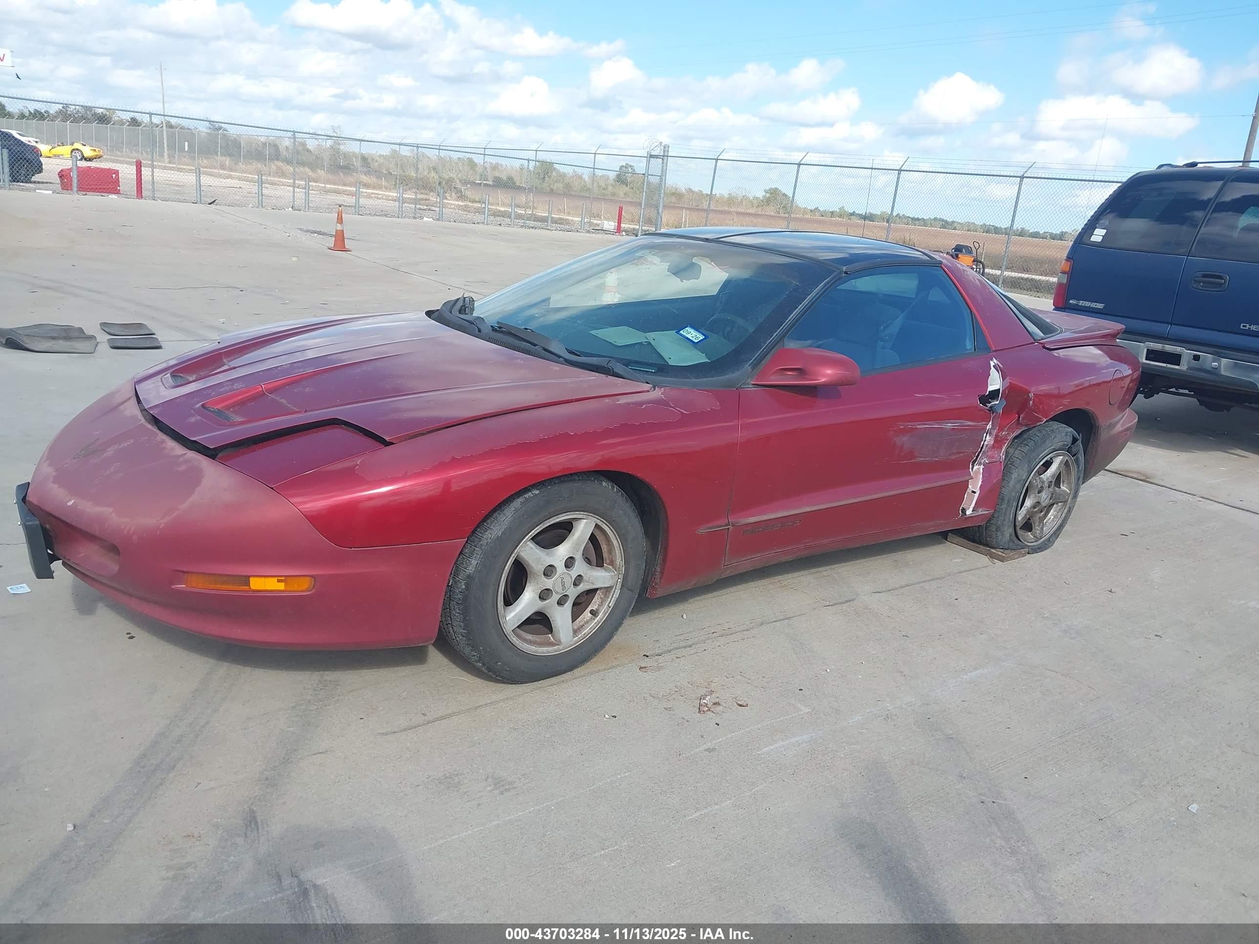 PONTIAC FIREBIRD image 2