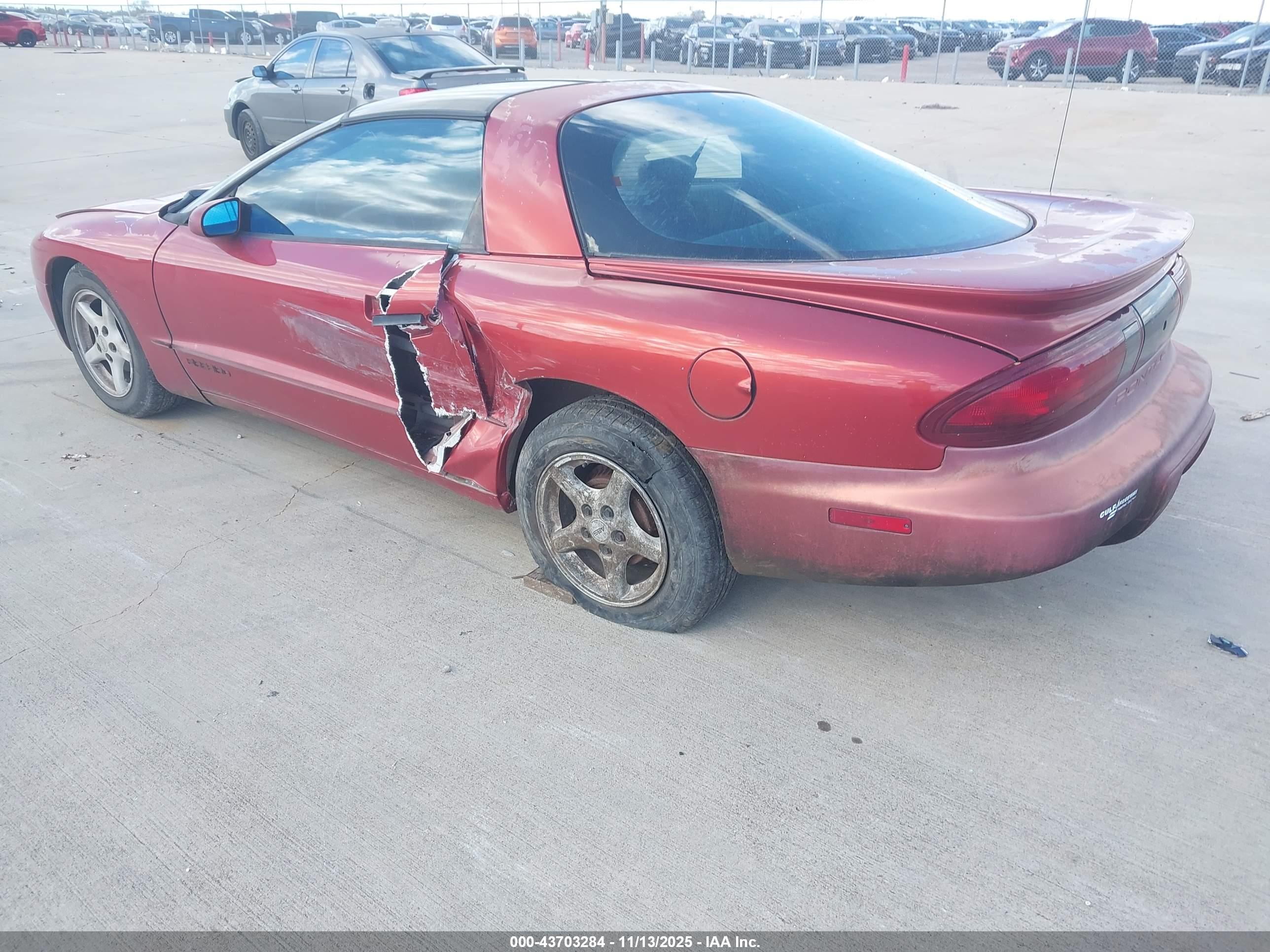 PONTIAC FIREBIRD image 3