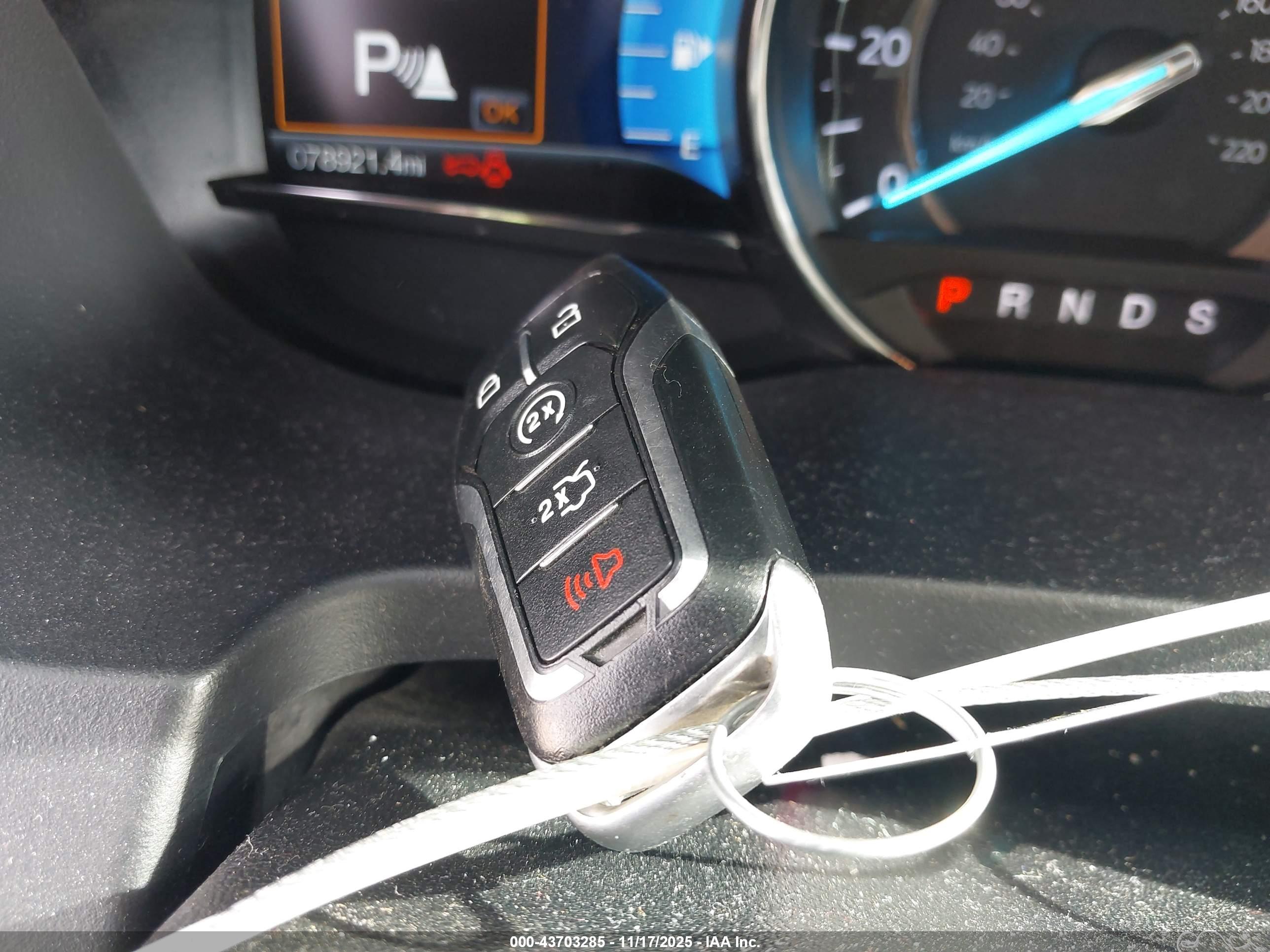 FORD EXPLORER image 11