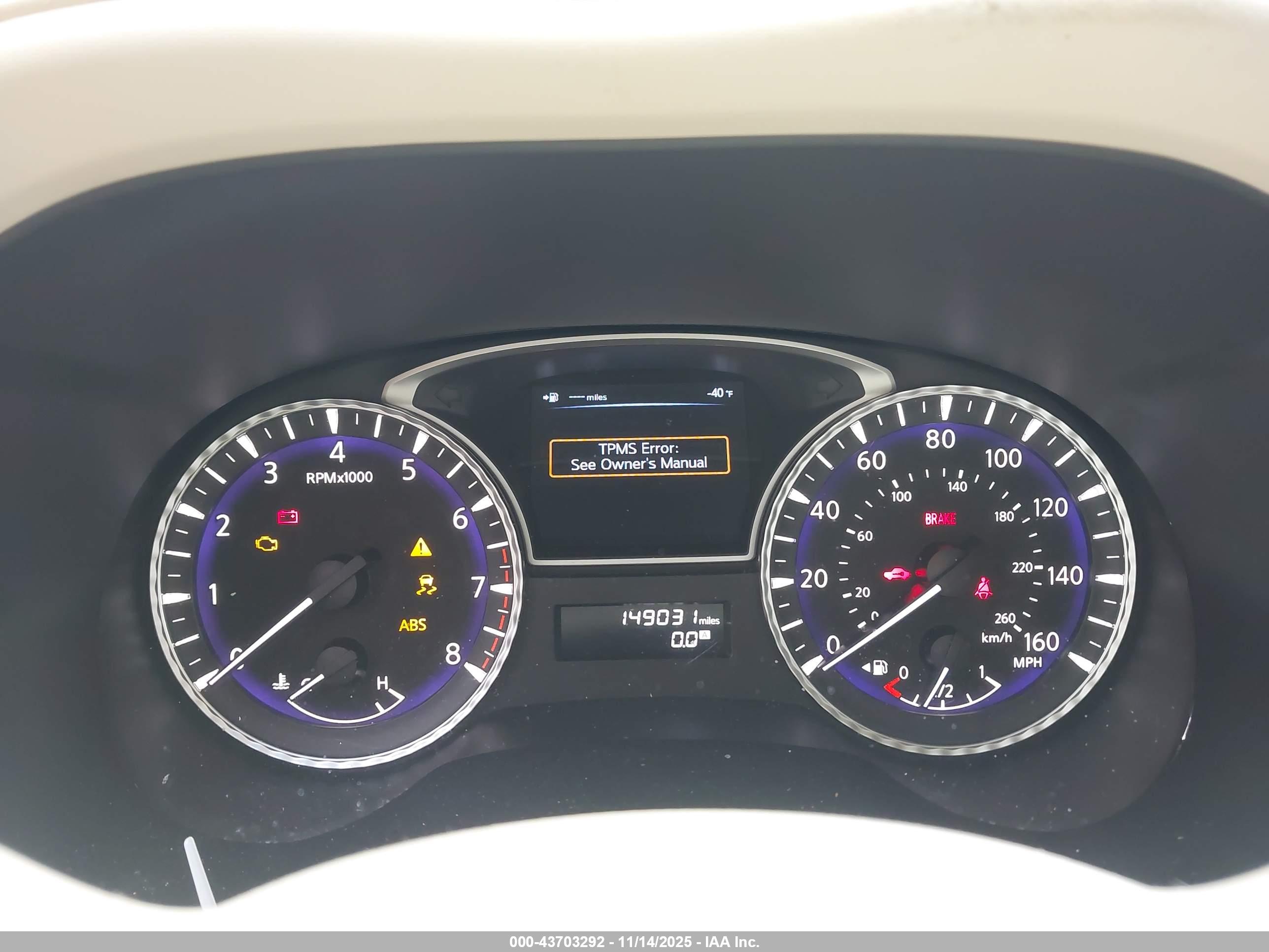 INFINITI JX35 image 7
