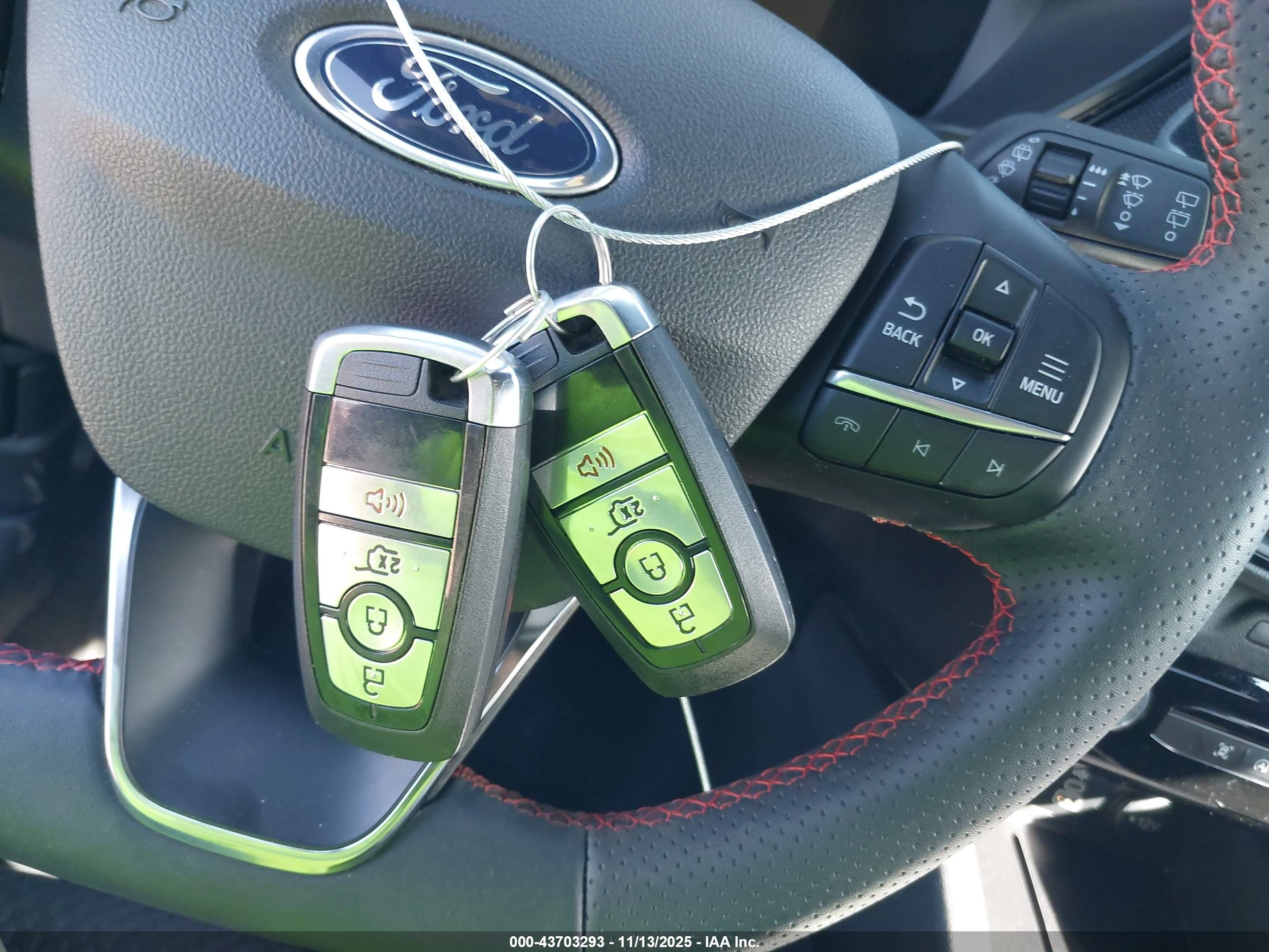 FORD ESCAPE image 11