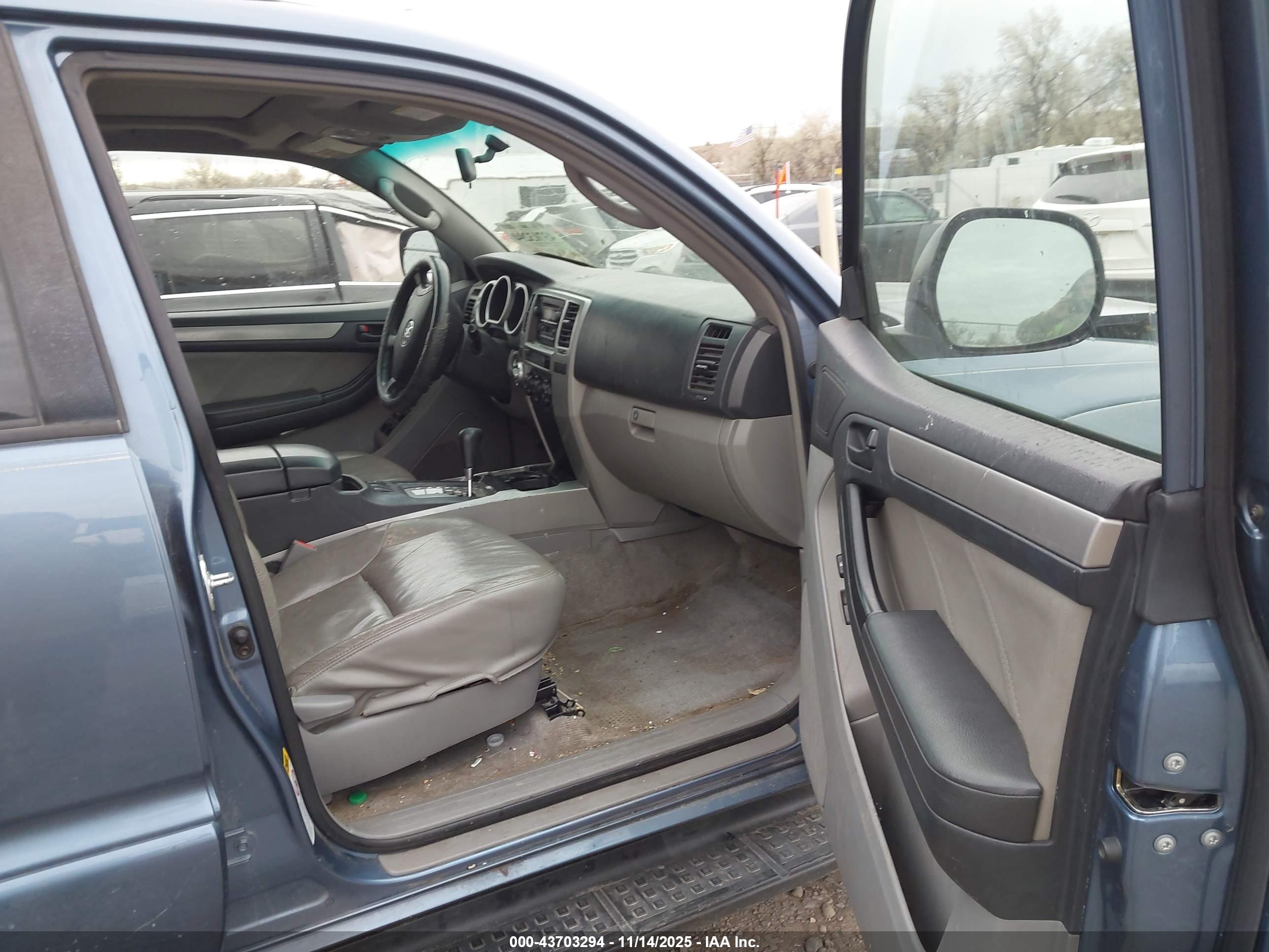 TOYOTA 4RUNNER image 5