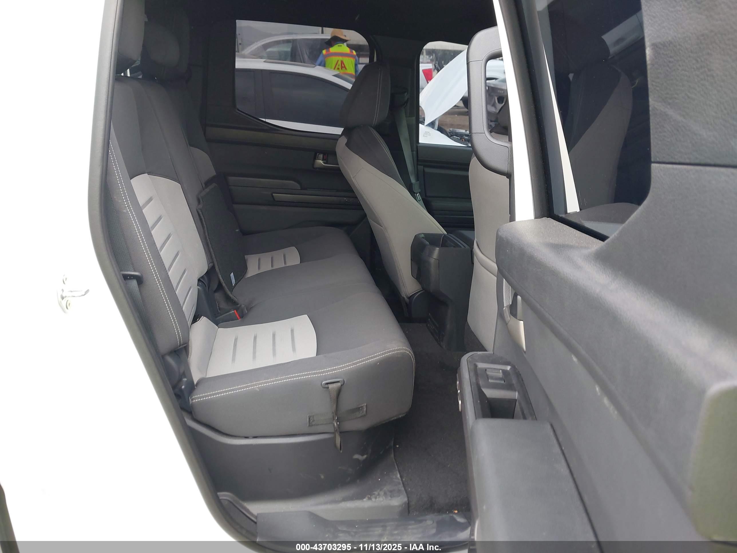 TOYOTA TACOMA image 8