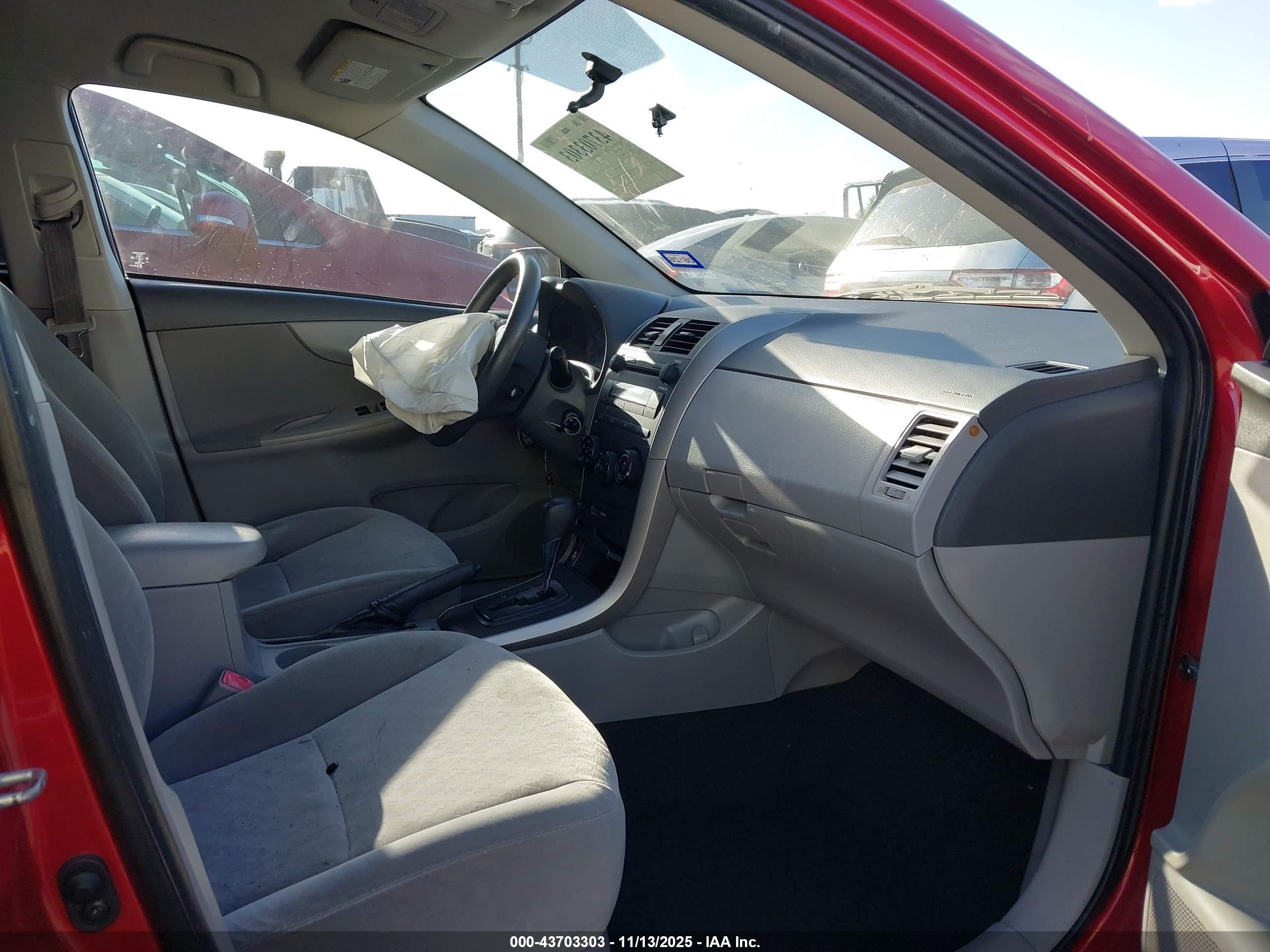 TOYOTA COROLLA image 5