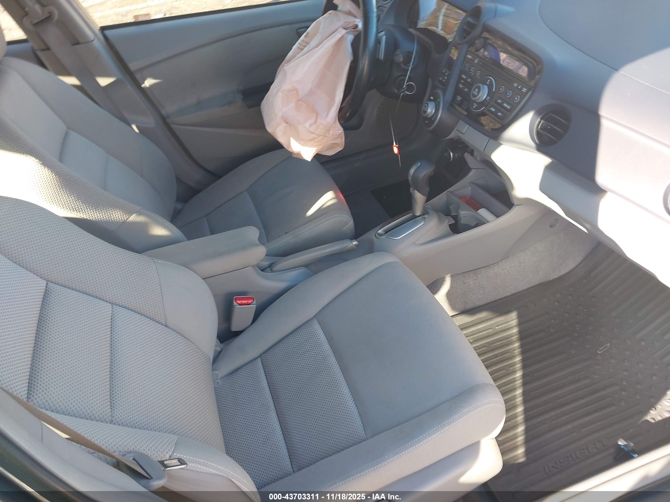 HONDA INSIGHT image 5