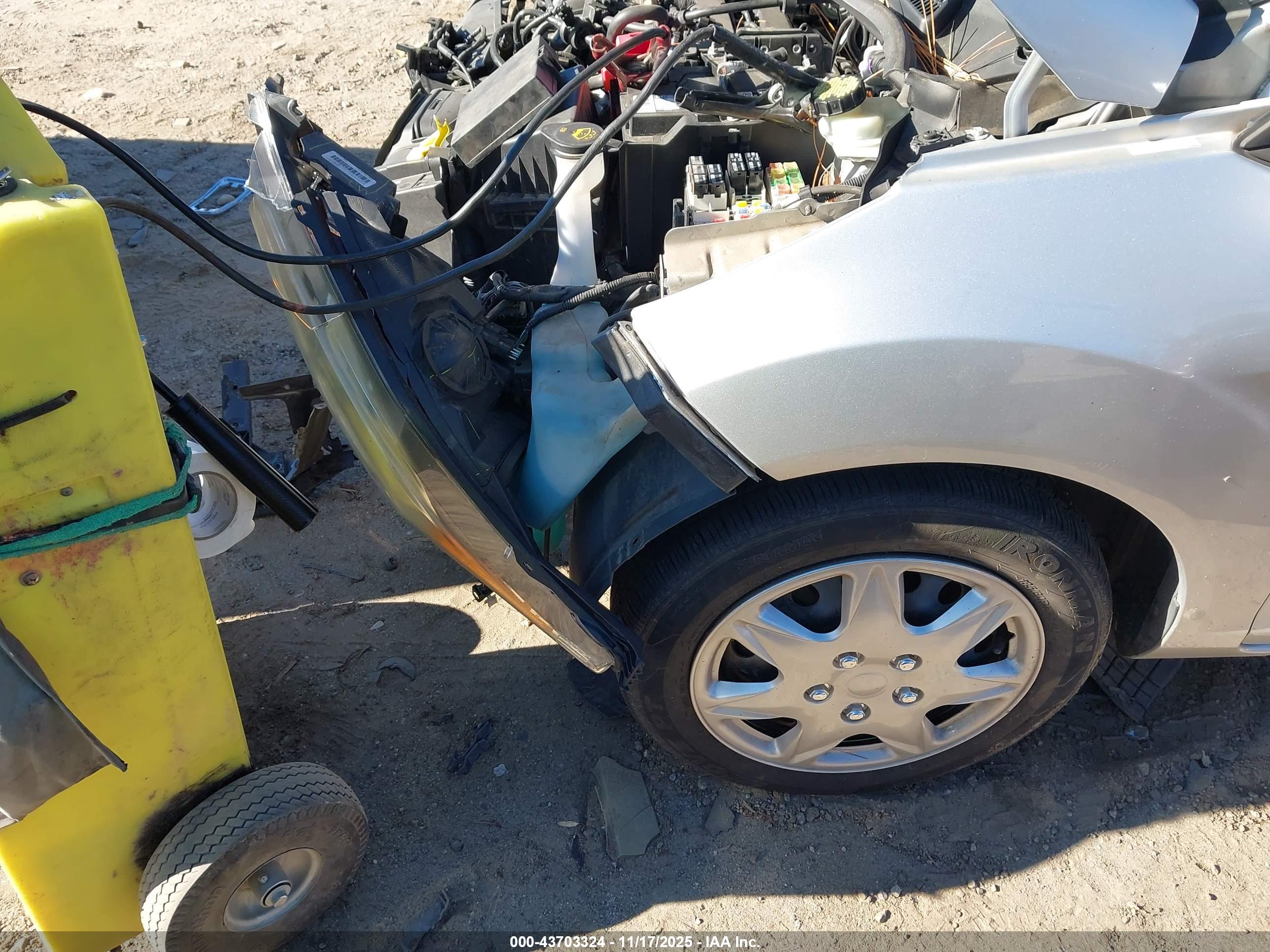 FORD FIESTA image 6