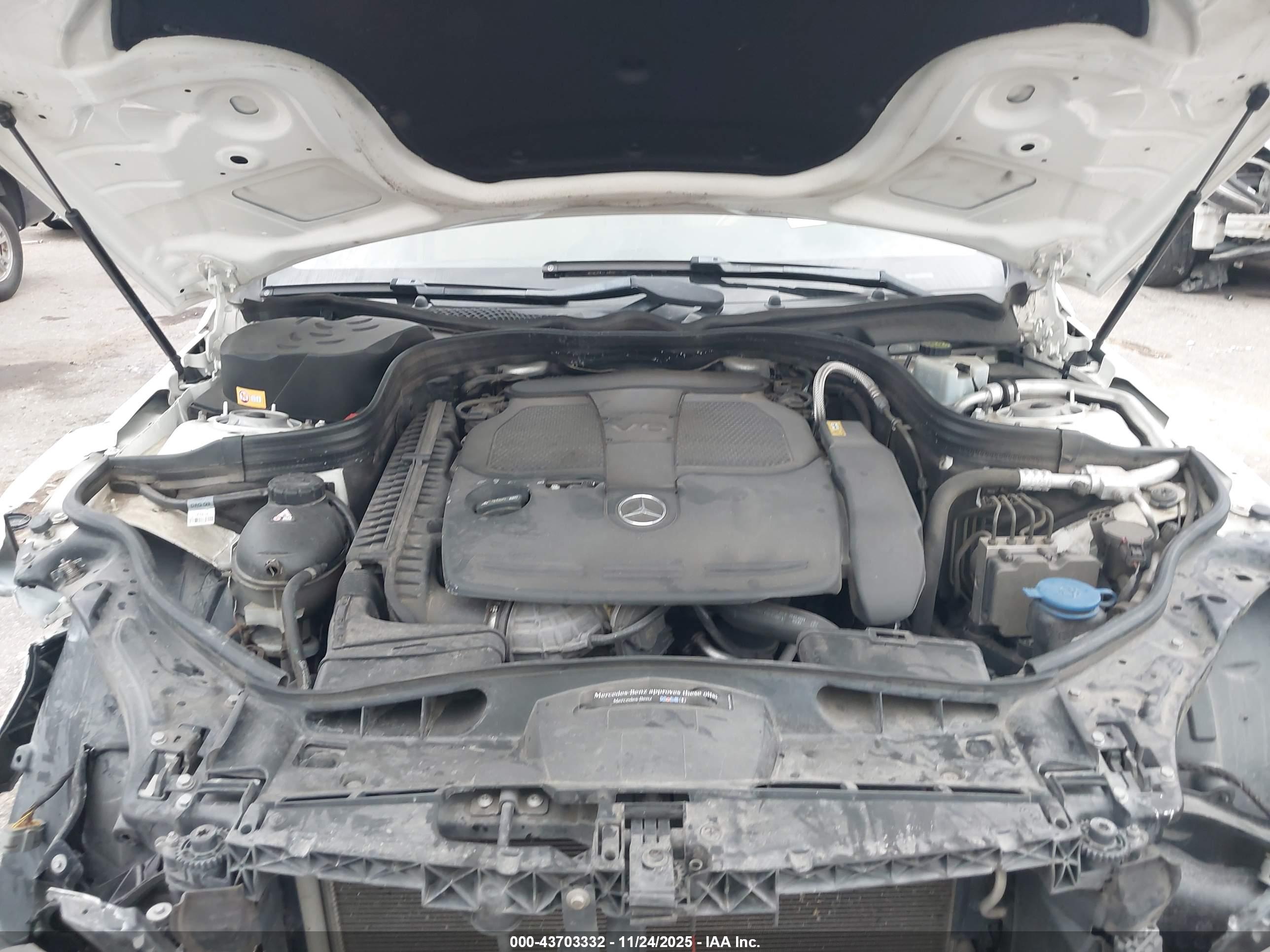 MERCEDES-BENZ E image 10