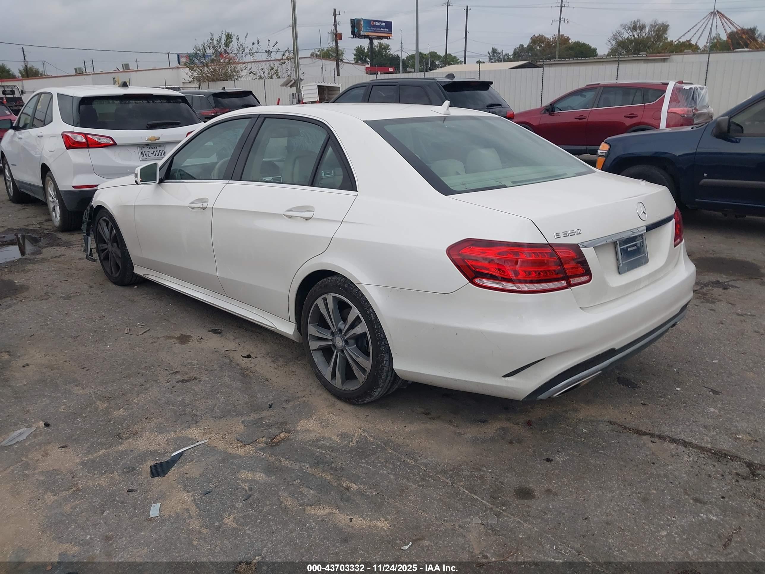MERCEDES-BENZ E image 3