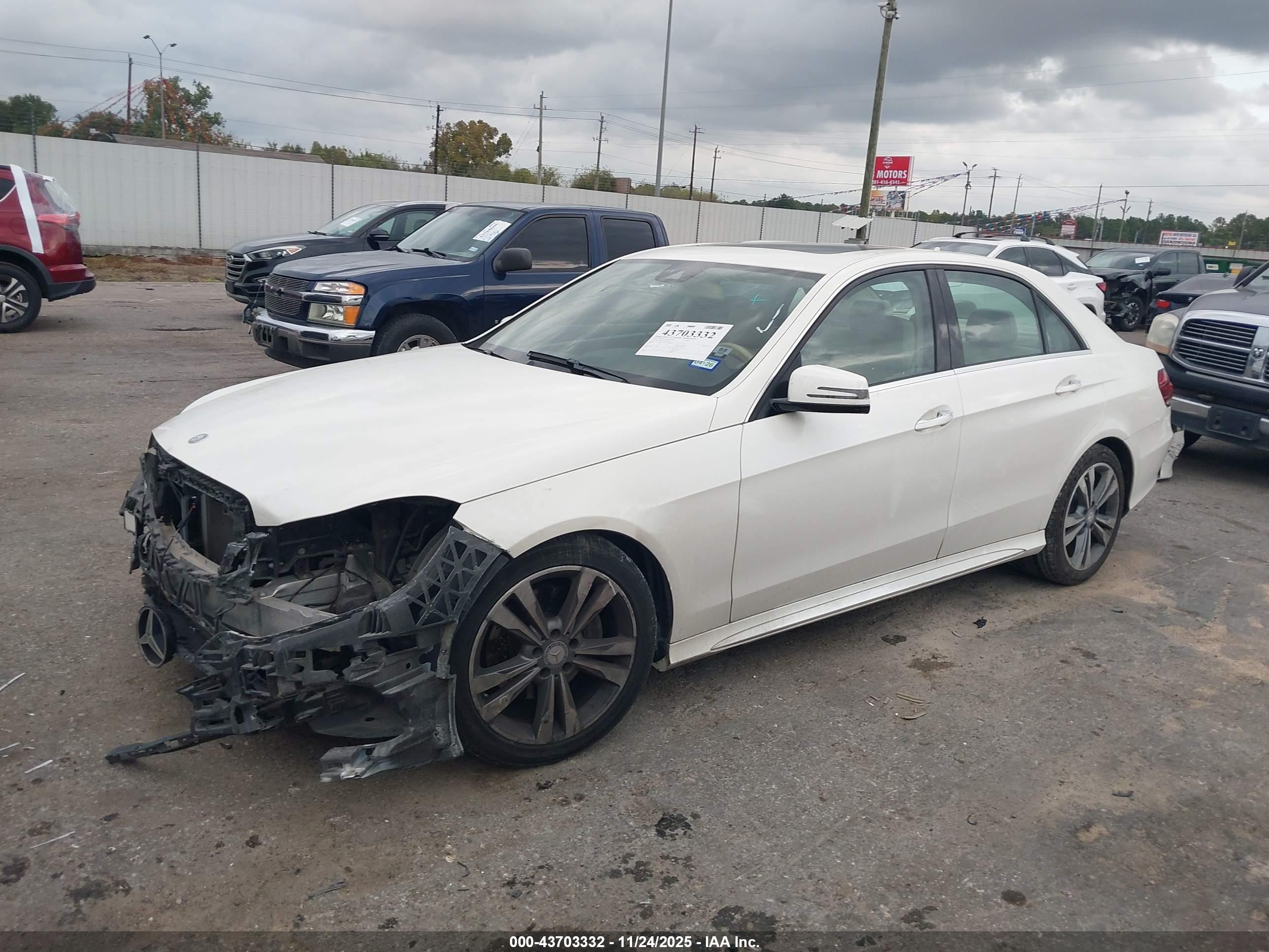 MERCEDES-BENZ E image 6