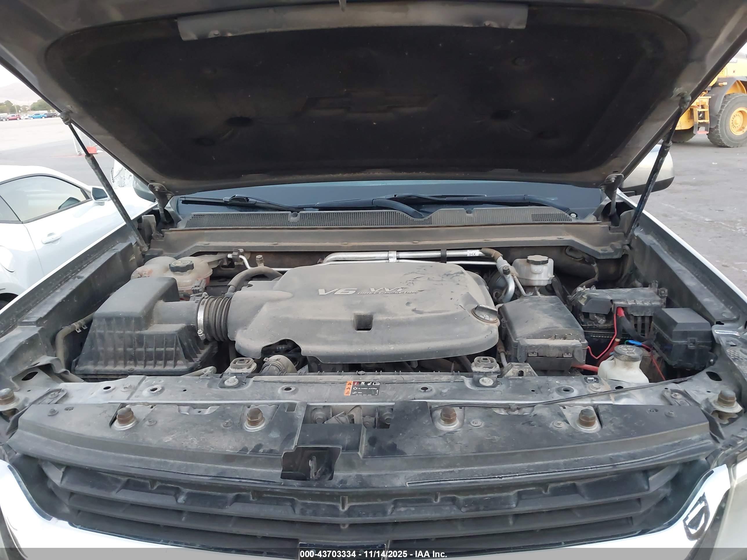 CHEVROLET COLORADO image 10