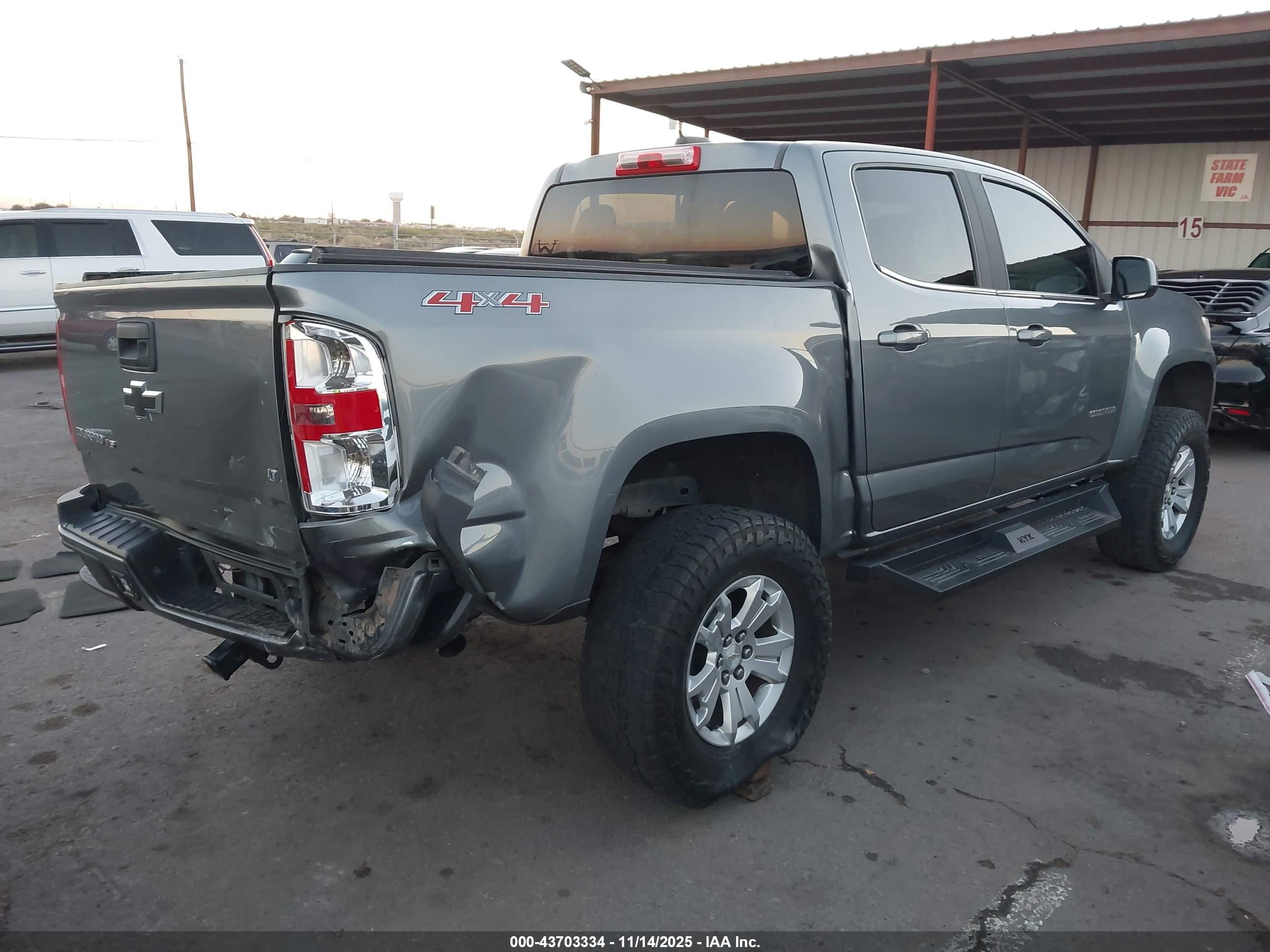 CHEVROLET COLORADO image 4
