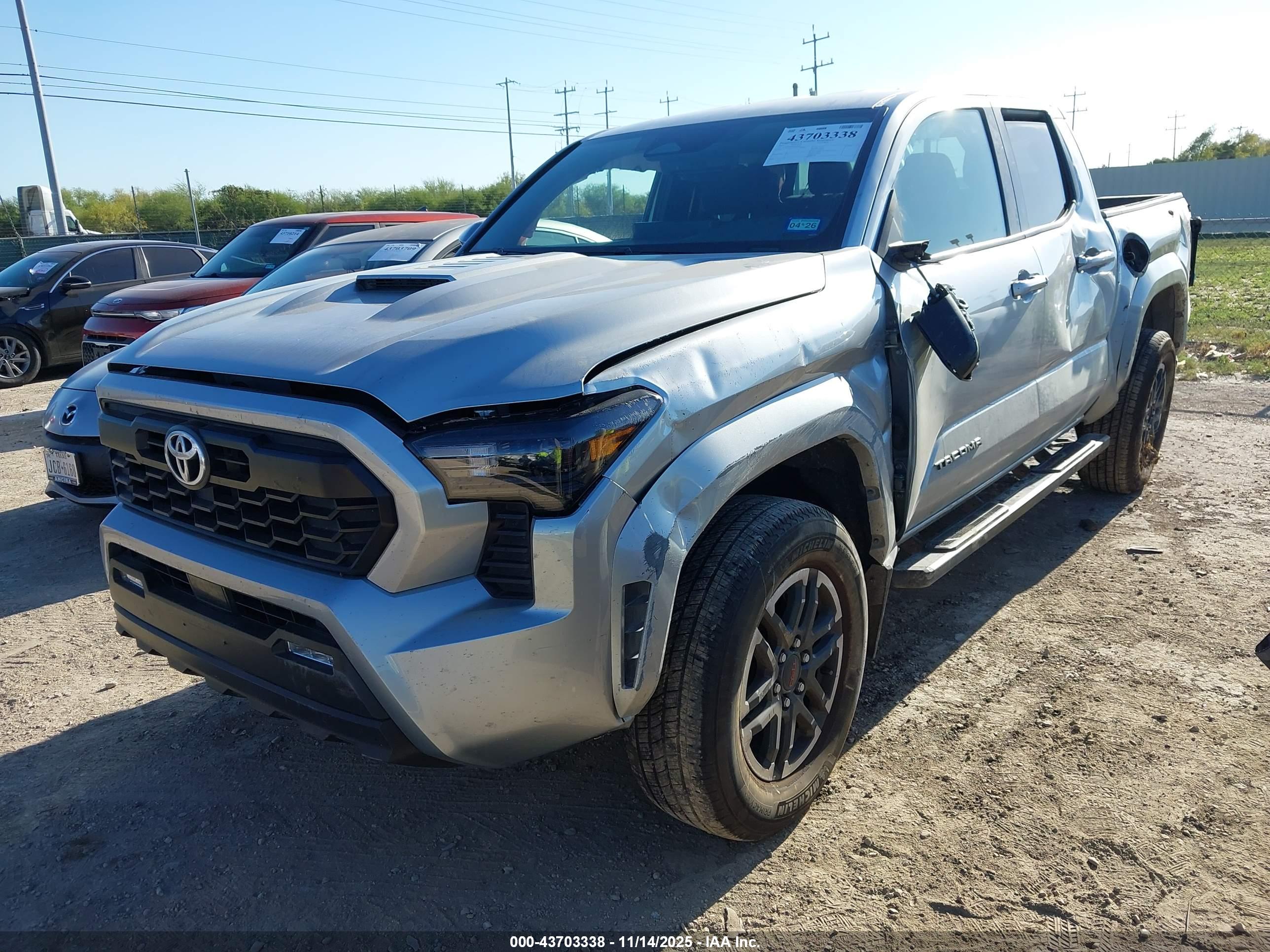 TOYOTA TACOMA image 6