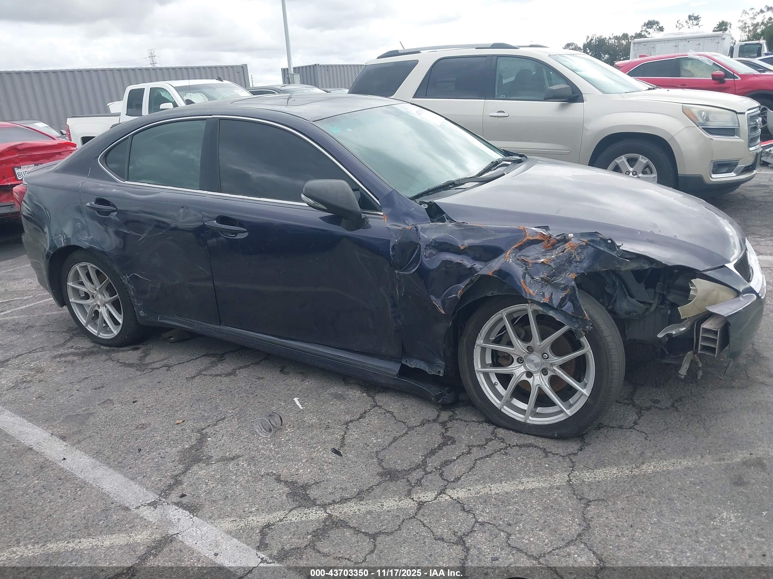 LEXUS IS image 6