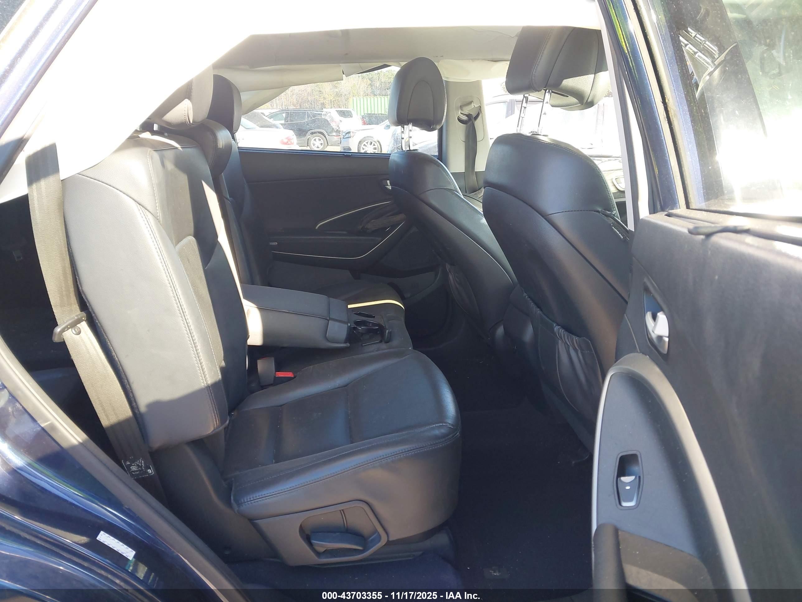 HYUNDAI SANTA image 8