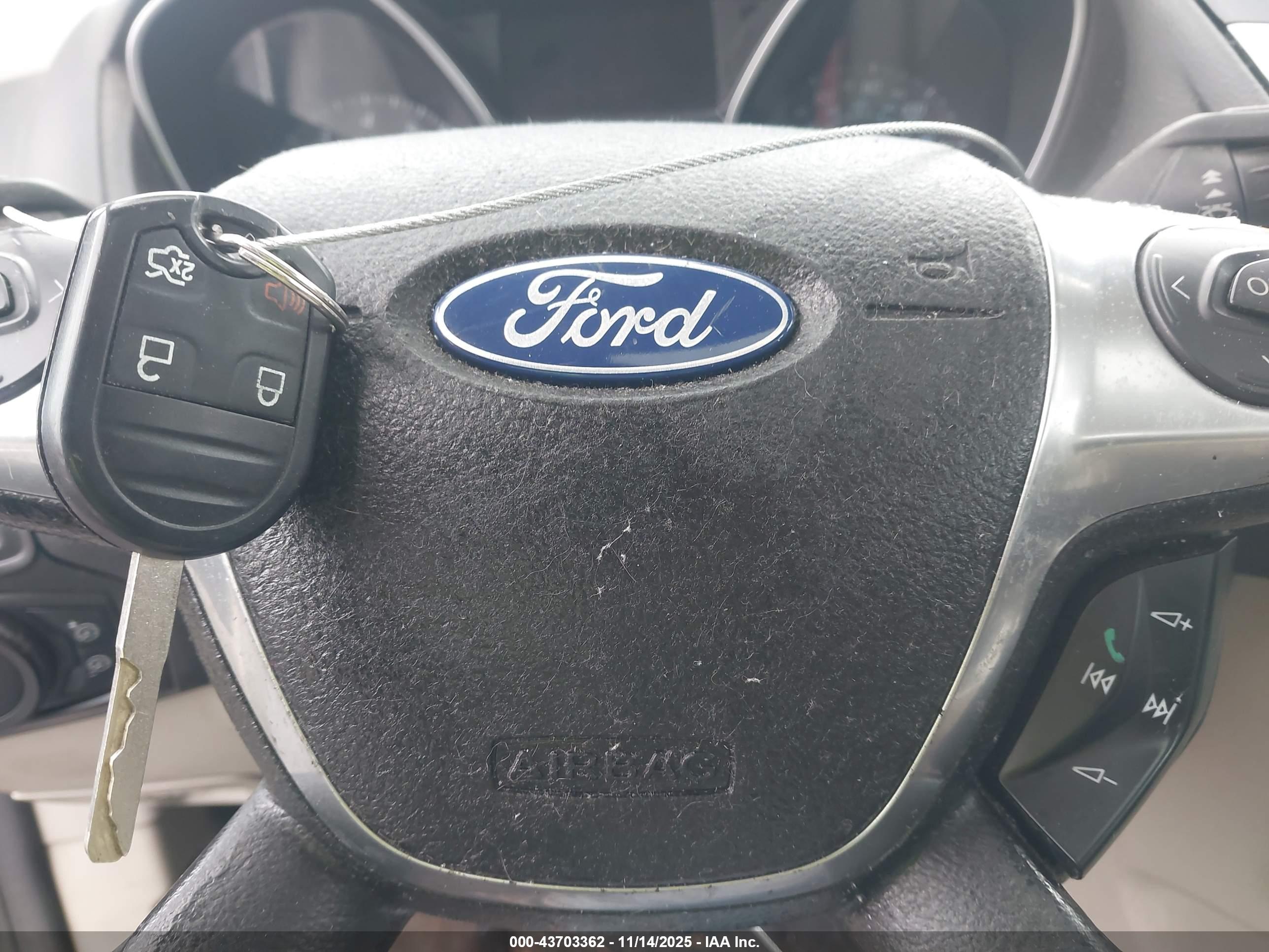 FORD FOCUS image 11