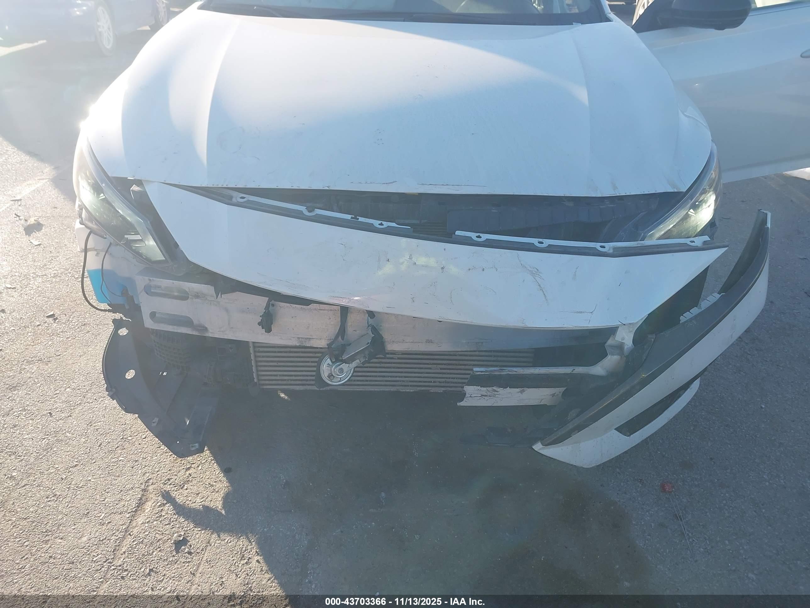 NISSAN ALTIMA image 6