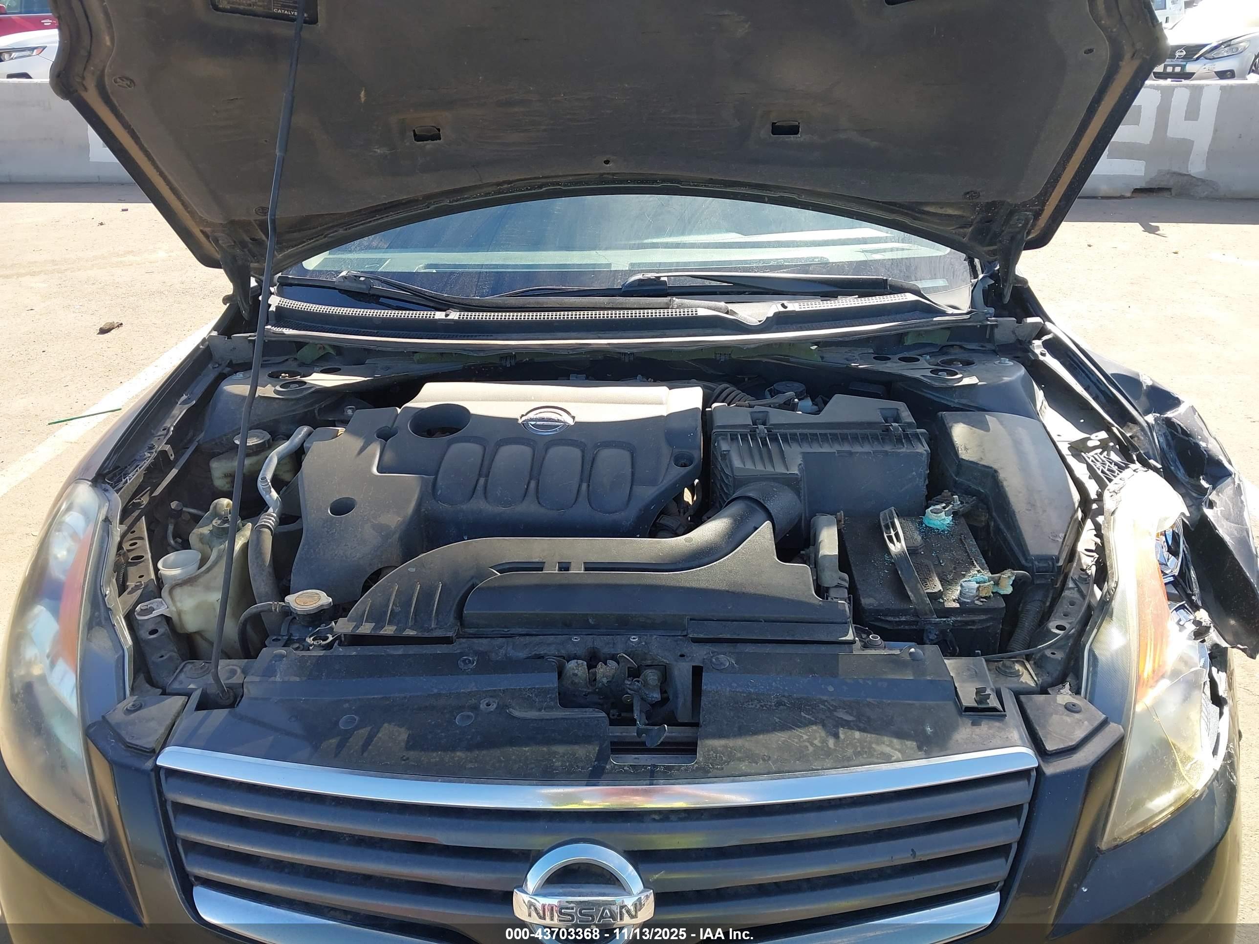 NISSAN ALTIMA image 10
