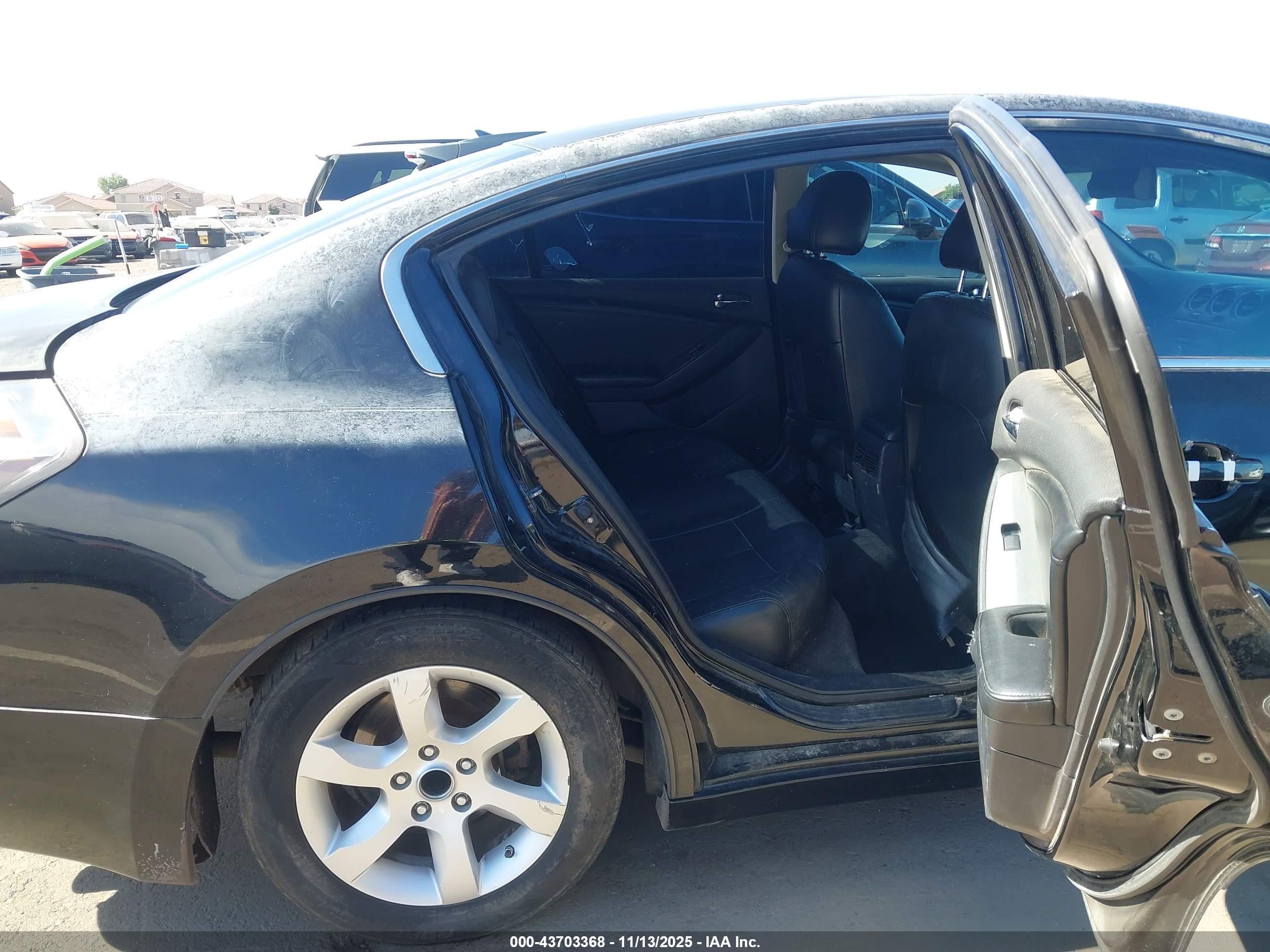 NISSAN ALTIMA image 8