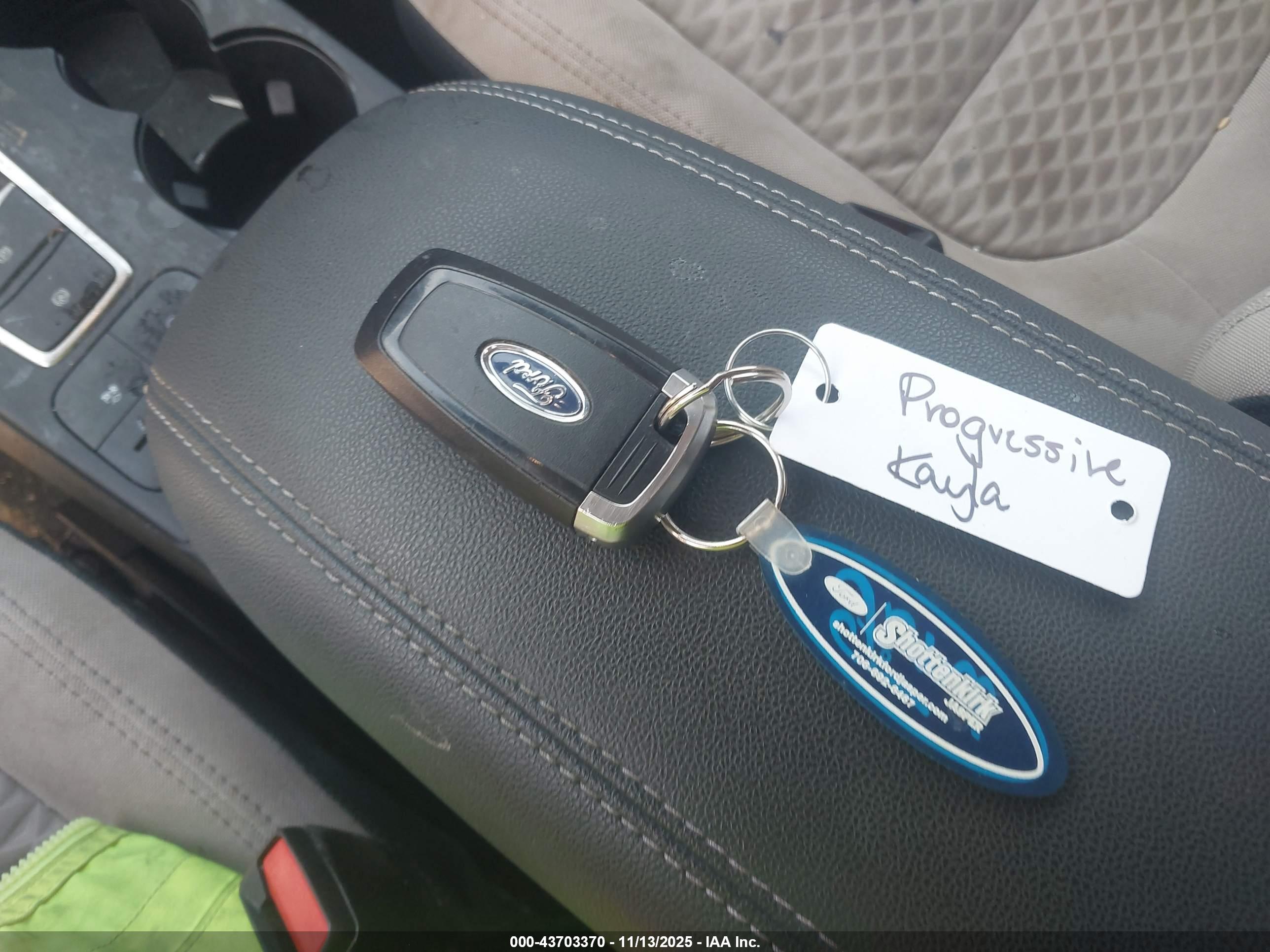 FORD ESCAPE image 11