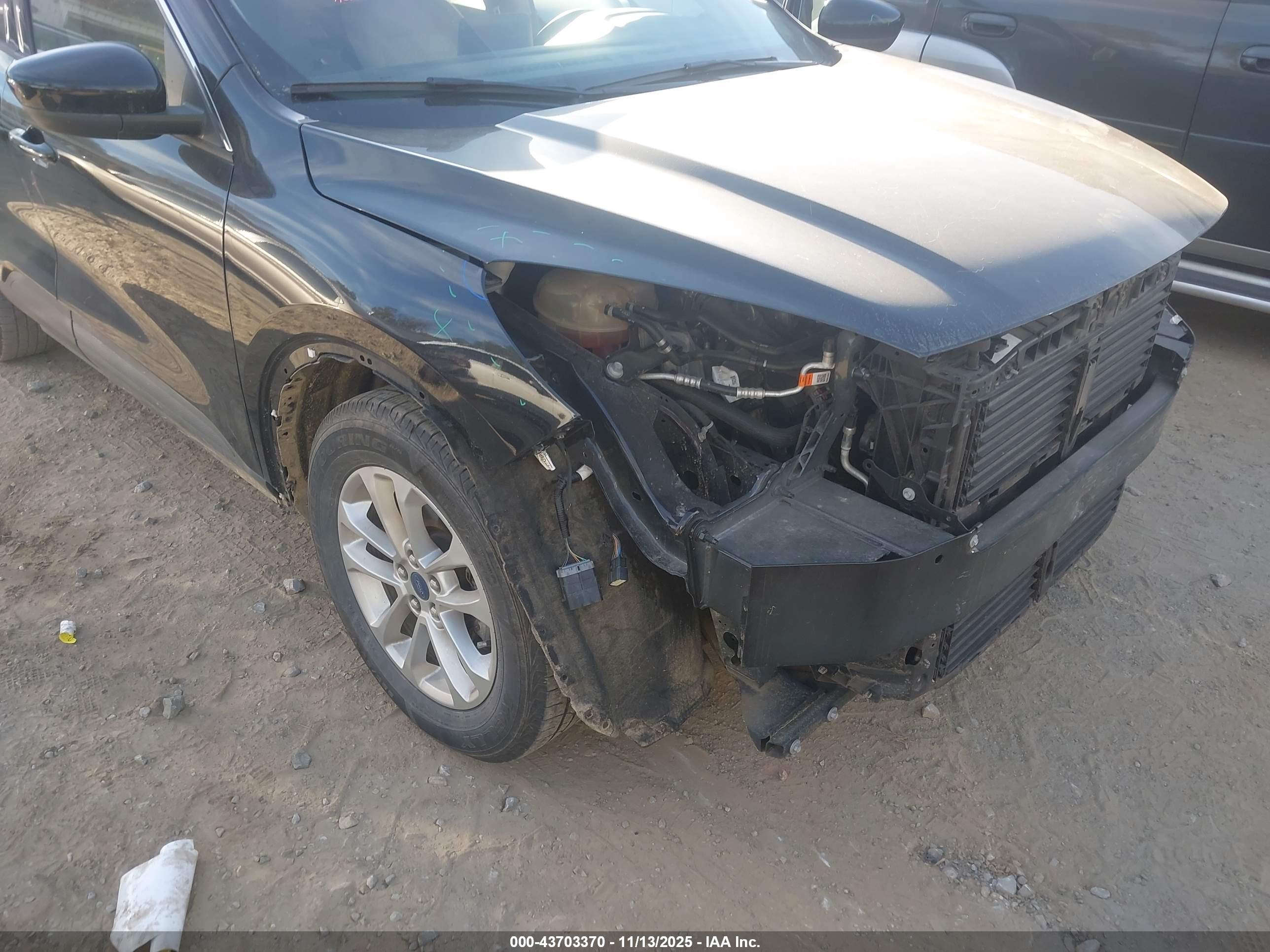 FORD ESCAPE image 6