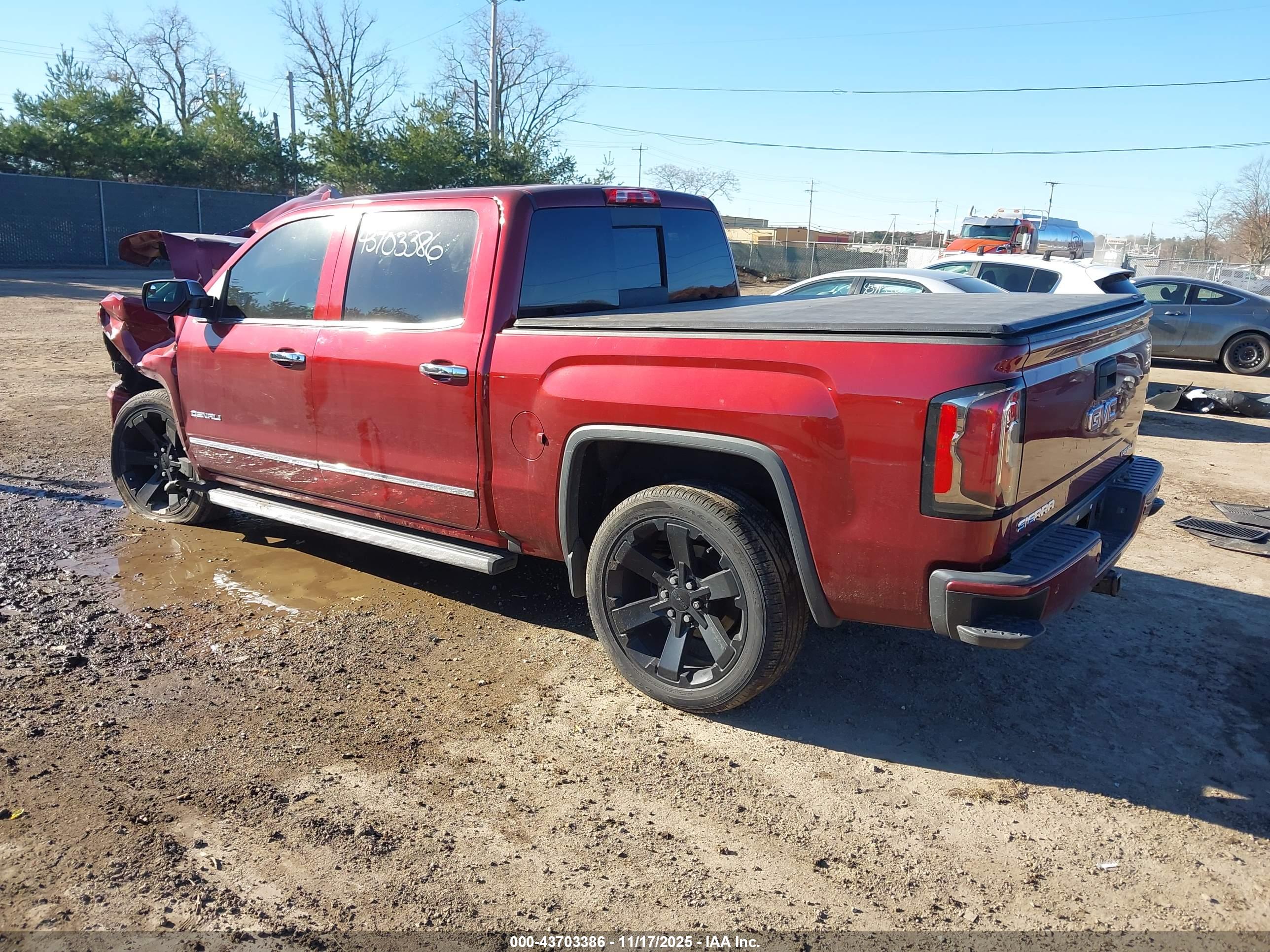 GMC SIERRA image 3