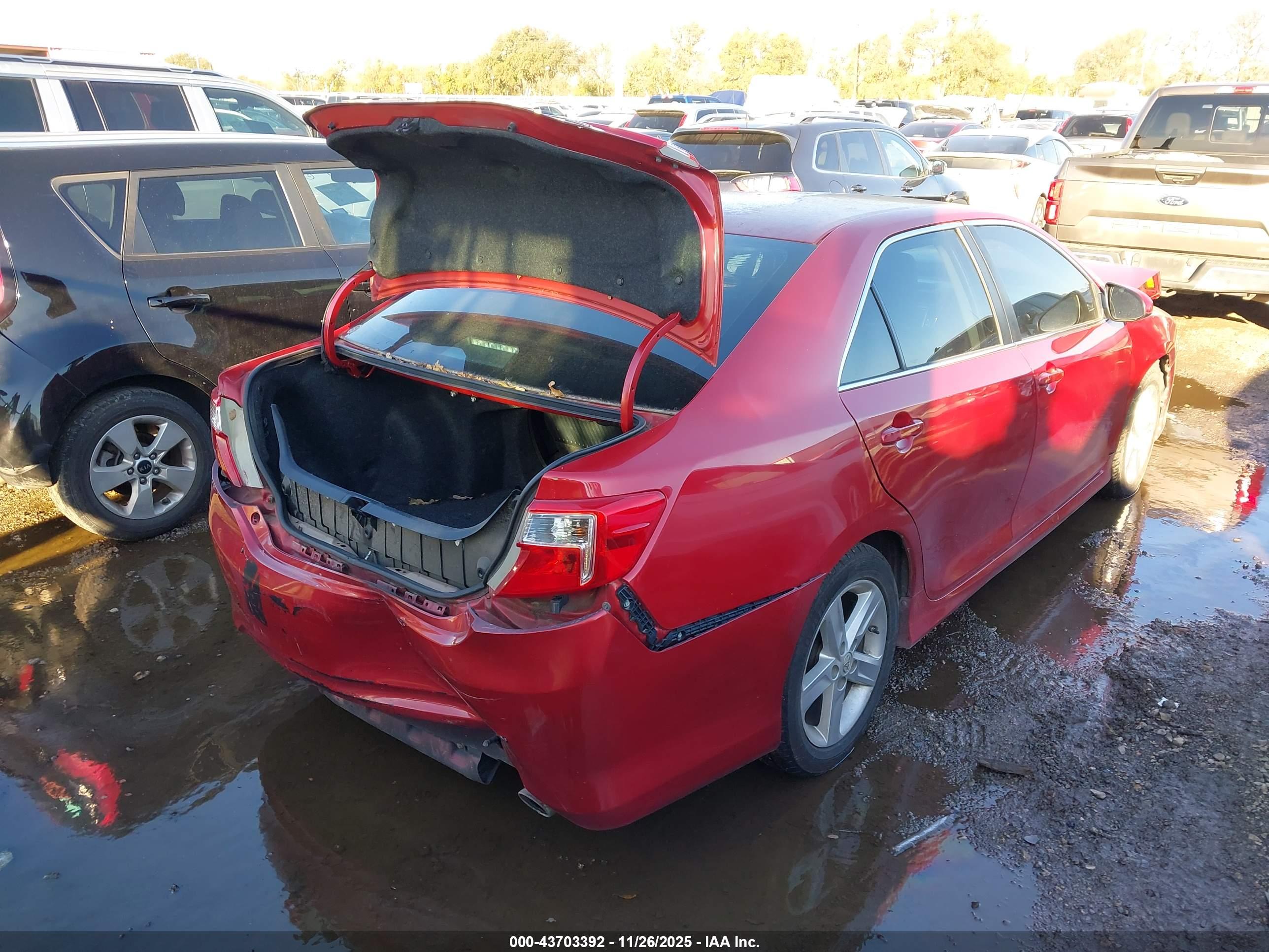 TOYOTA CAMRY image 4