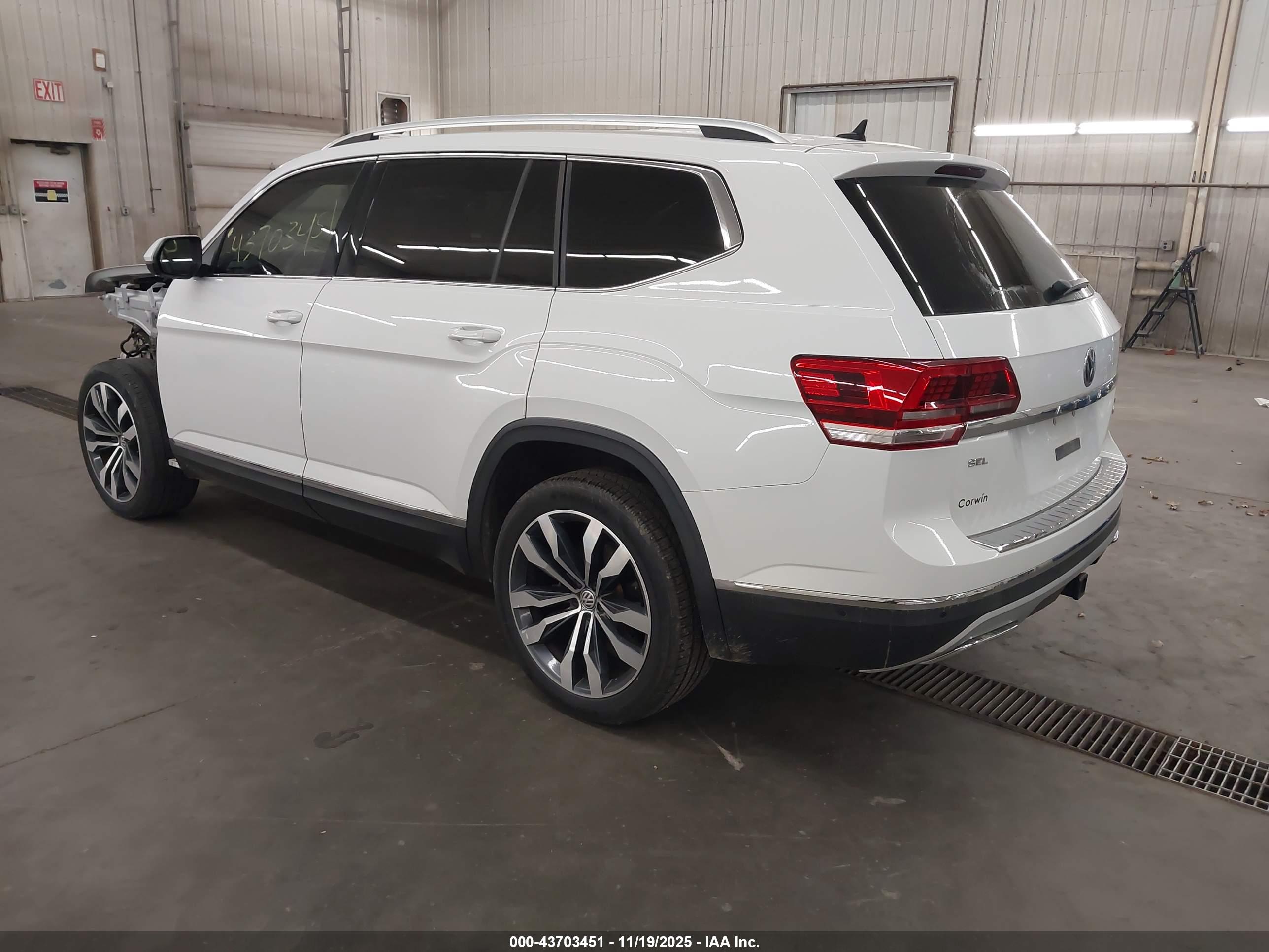VOLKSWAGEN ATLAS image 3