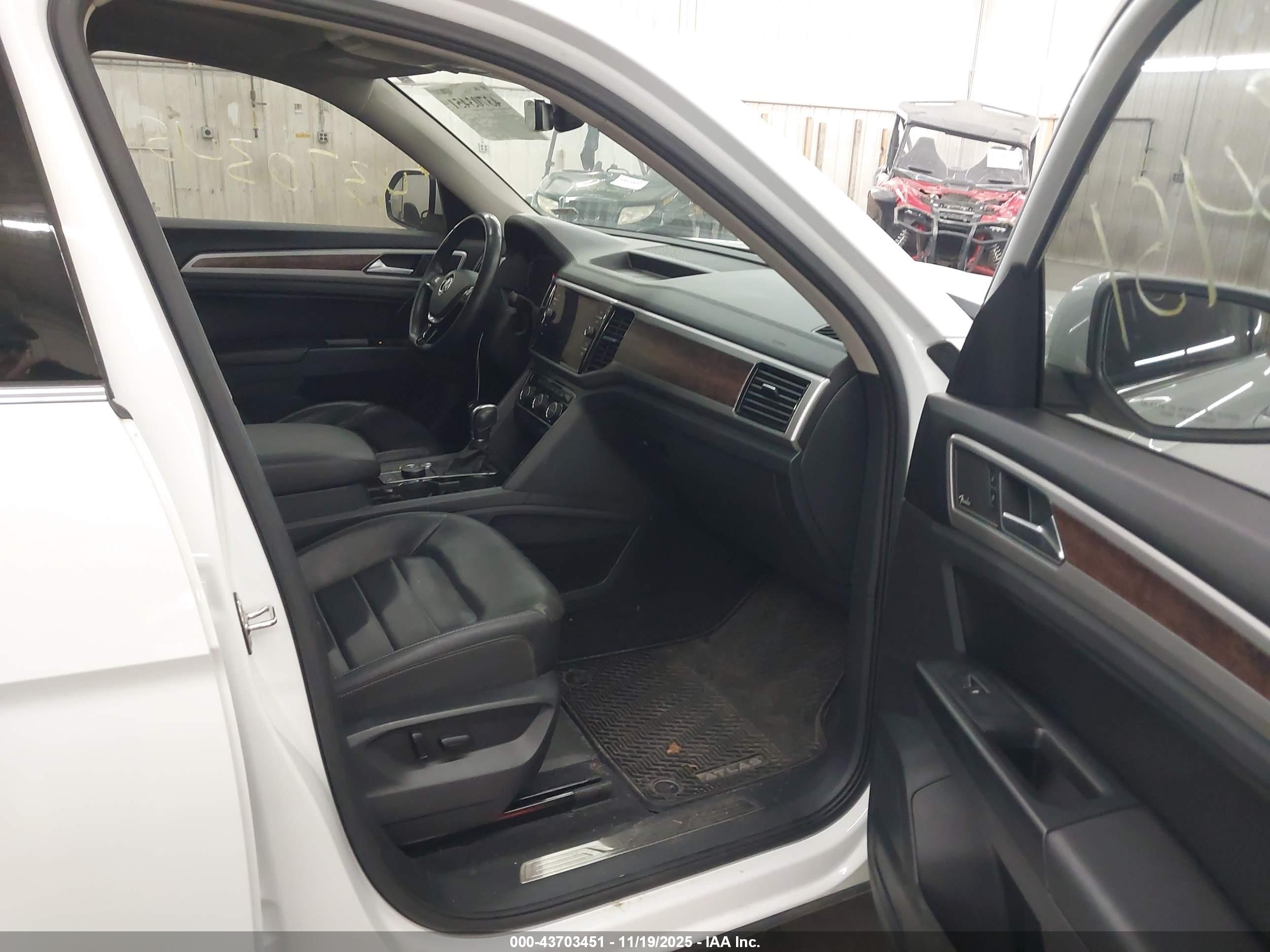 VOLKSWAGEN ATLAS image 5